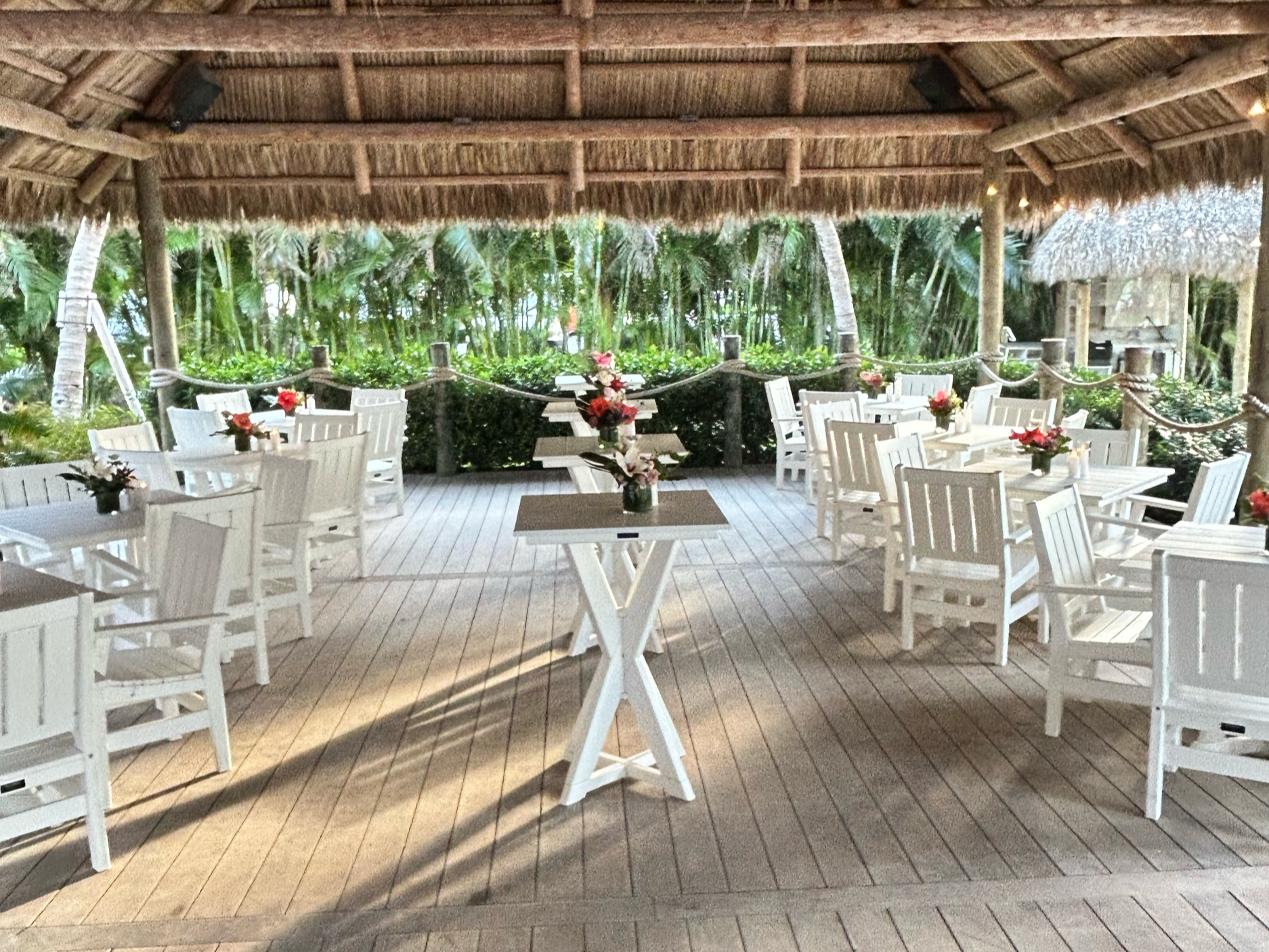 Welcome Party | Beachfront Tikis | Photo by Marker 88