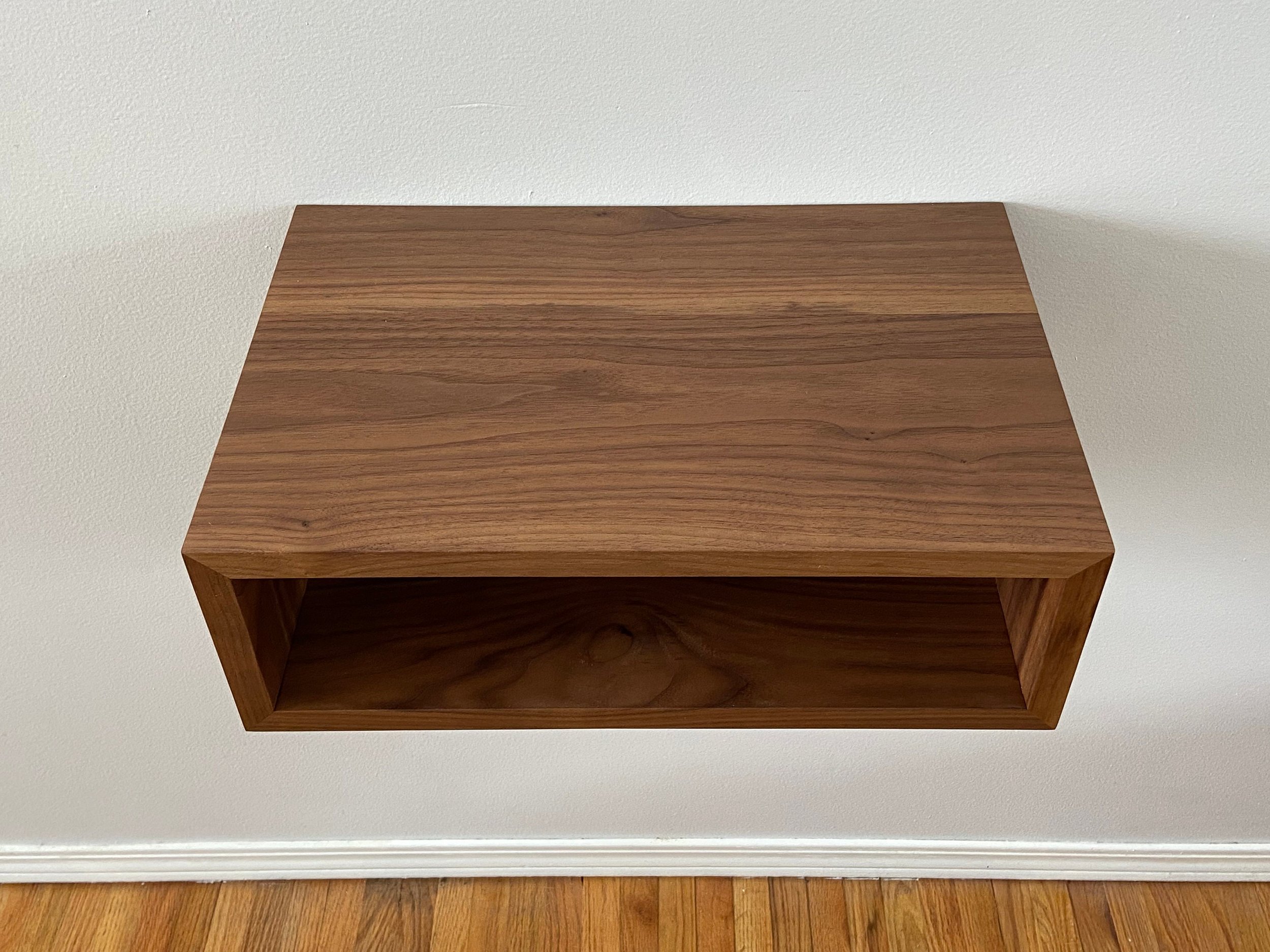 https://i.etsystatic.com/30144586/r/il/bb2cbf/3735342864/il_fullxfull.3735342864_hodh.jpg