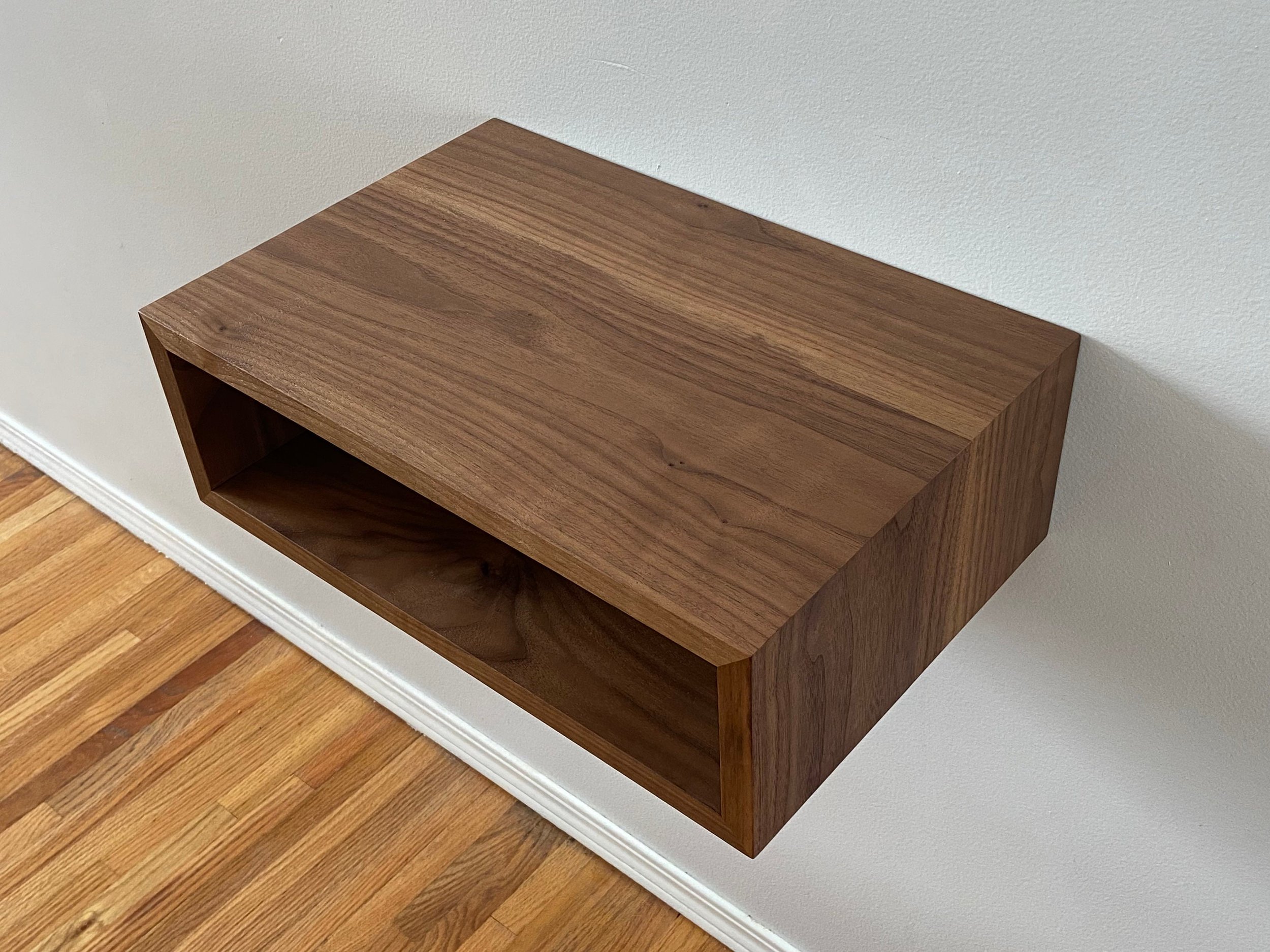 https://i.etsystatic.com/30144586/r/il/195d71/3782946643/il_fullxfull.3782946643_iq2v.jpg