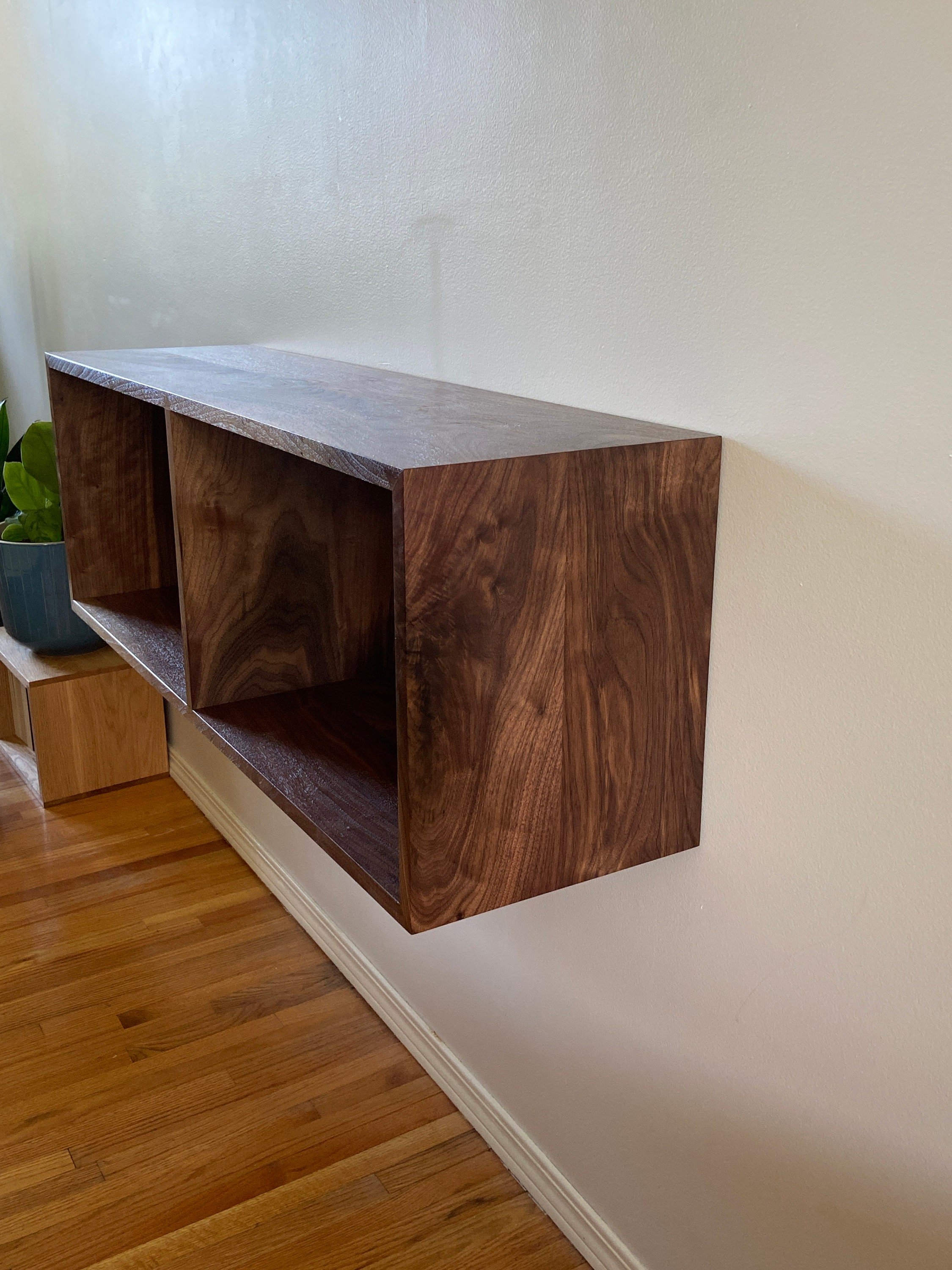 https://i.etsystatic.com/30144586/r/il/f7feb5/4163371423/il_fullxfull.4163371423_do2z.jpg