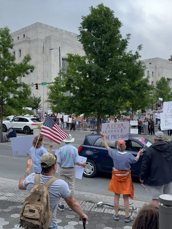 CHATTANOOGA showing up to say NO KINGS in the USA!

#nokings #chattanooga #cha