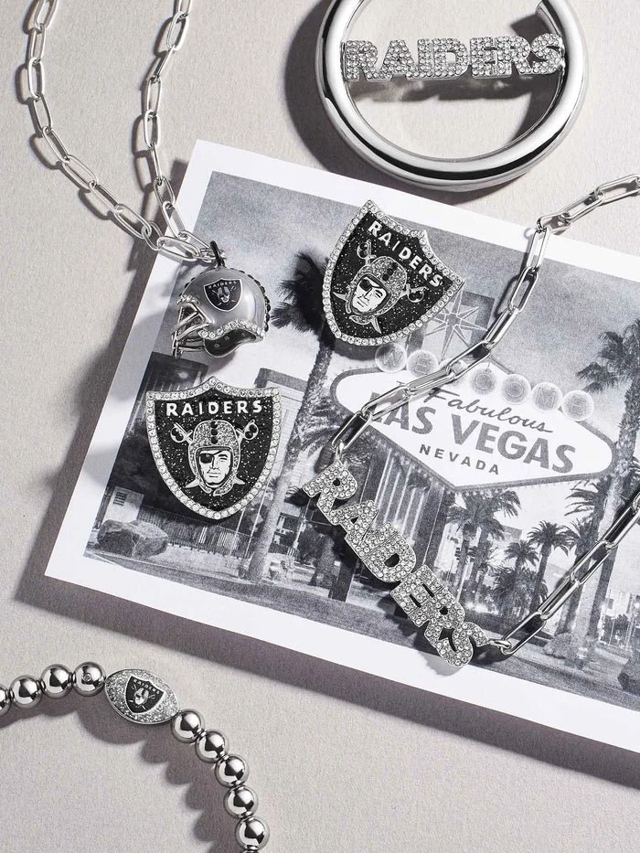 Raiders_01_39c34139-ab6e-4e6e-a752-6b1e437b3108_700x-1.jpg