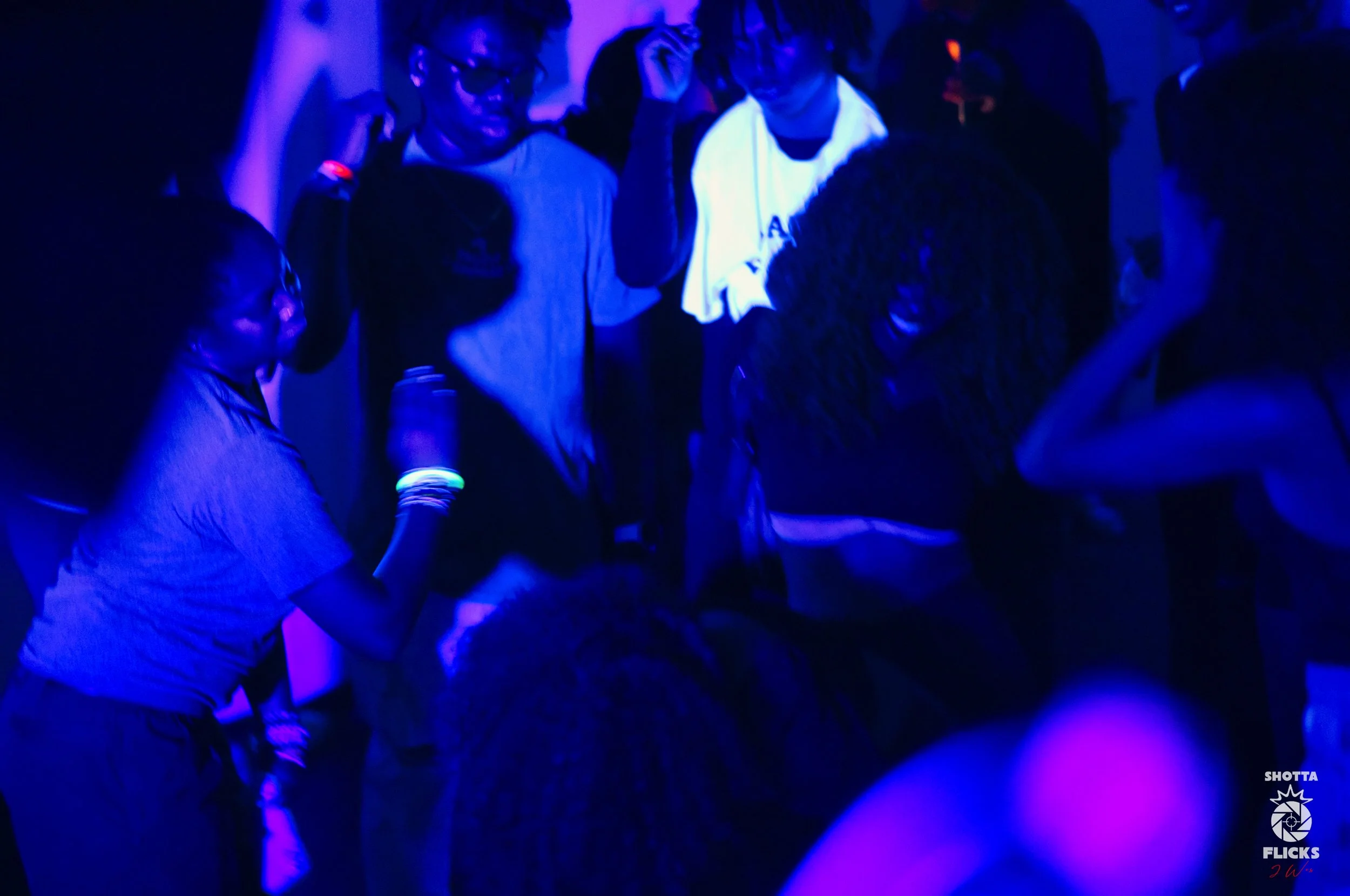 Blackout vs Darksided27.jpg