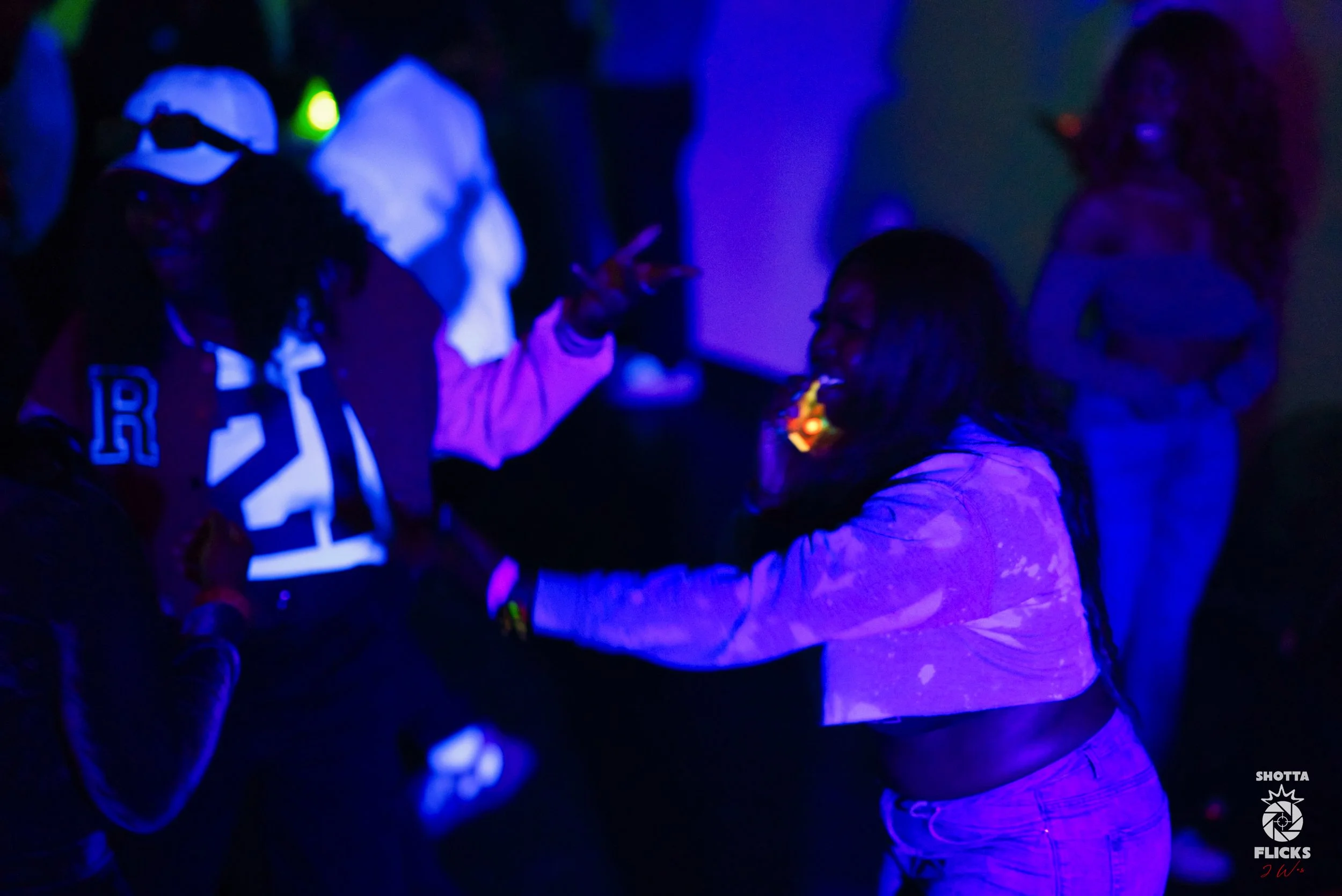 Blackout vs Darksided12.jpg