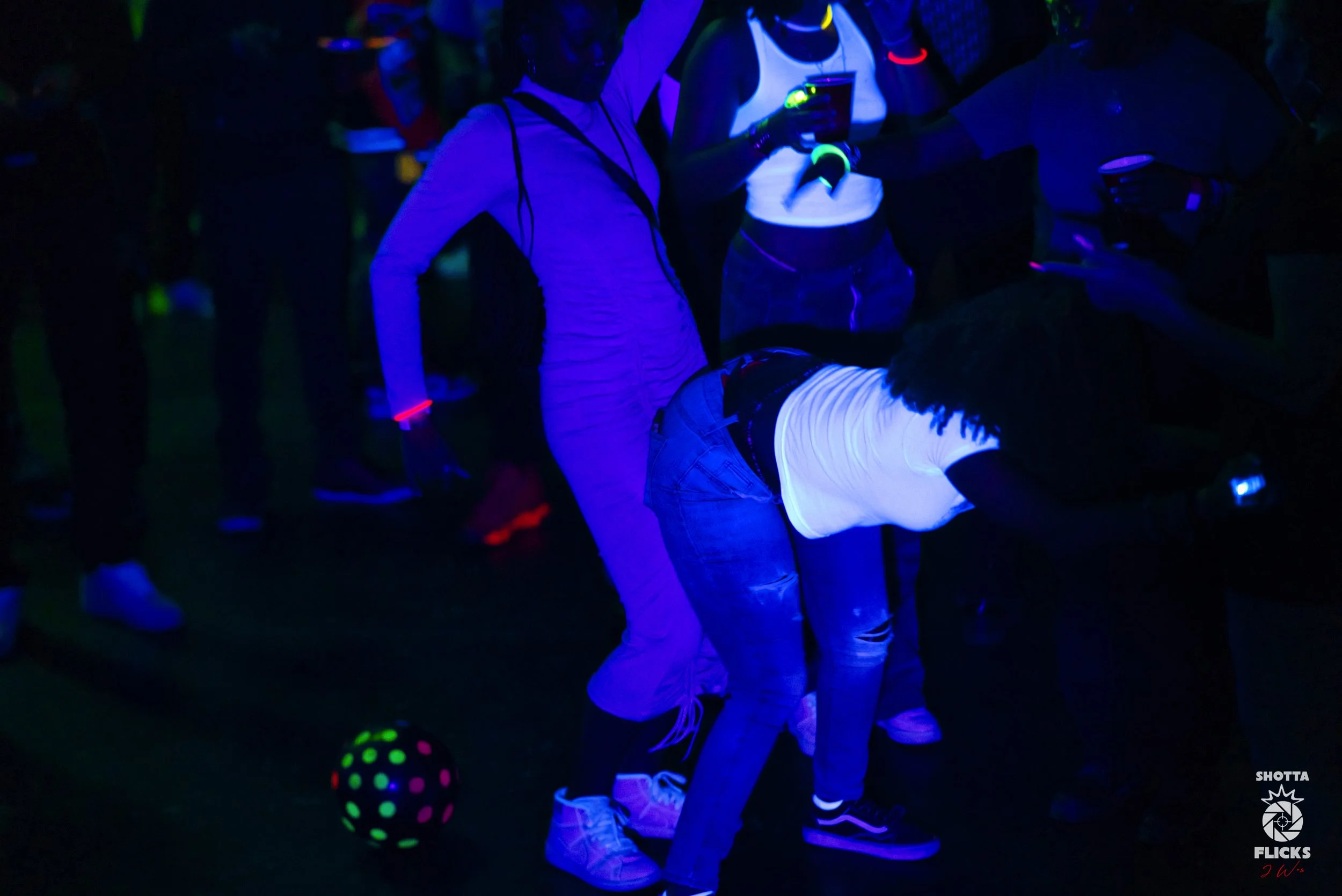 Blackout vs Darksided9.jpg