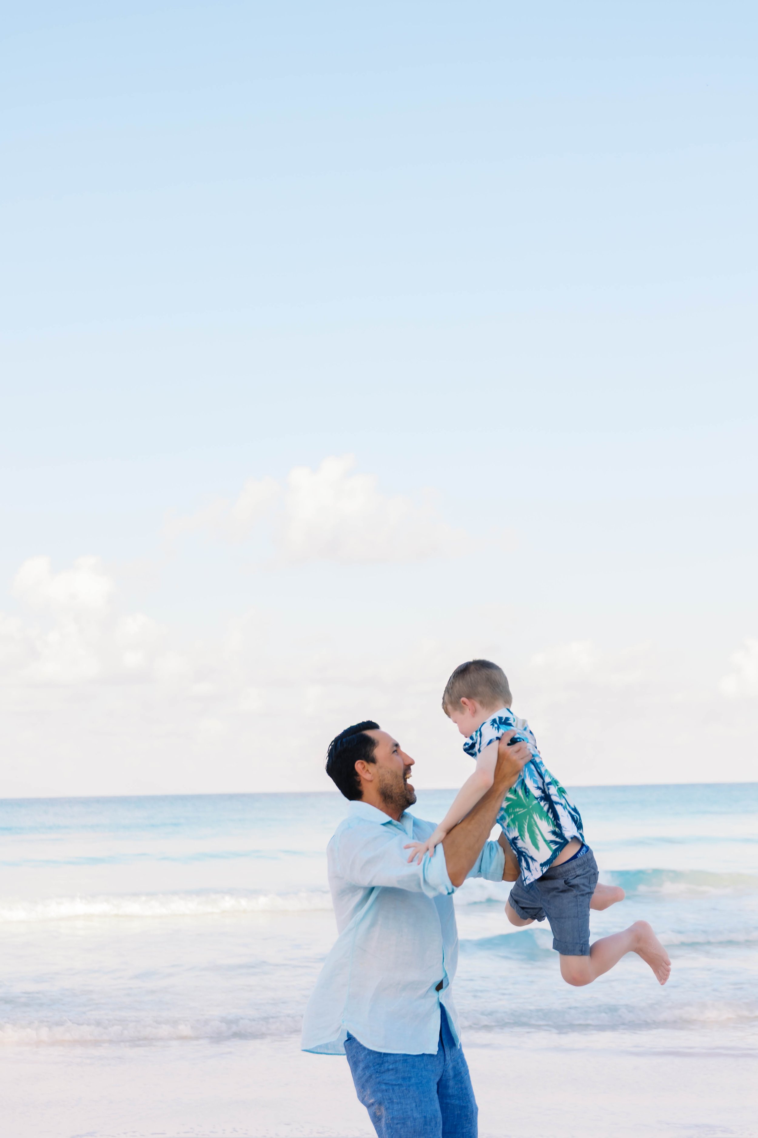 Vacation photographer in Eleuthera
Eleuthera beach photography session
Bahamas family photo session Eleuthera
Destination family photographer Eleuthera
Lighthouse Beach Eleuthera photographer