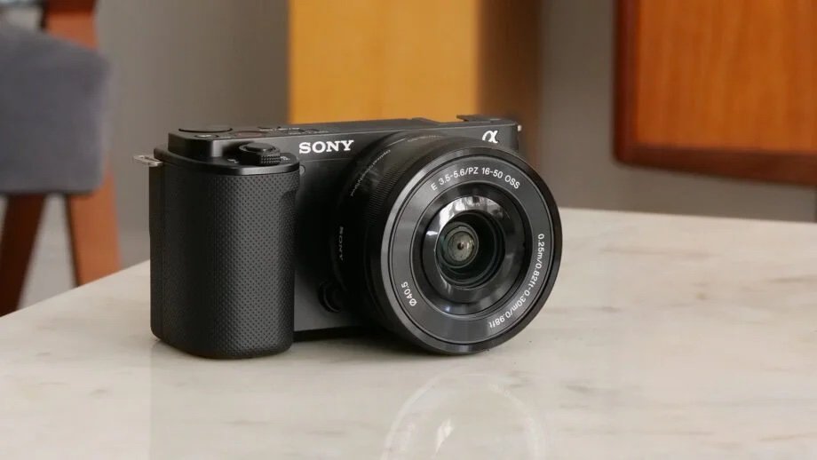 Monnik delen oortelefoon Sony ZV-E10: Is This Still a Game-Changer in the World of Content Creation?  — ScottMedia