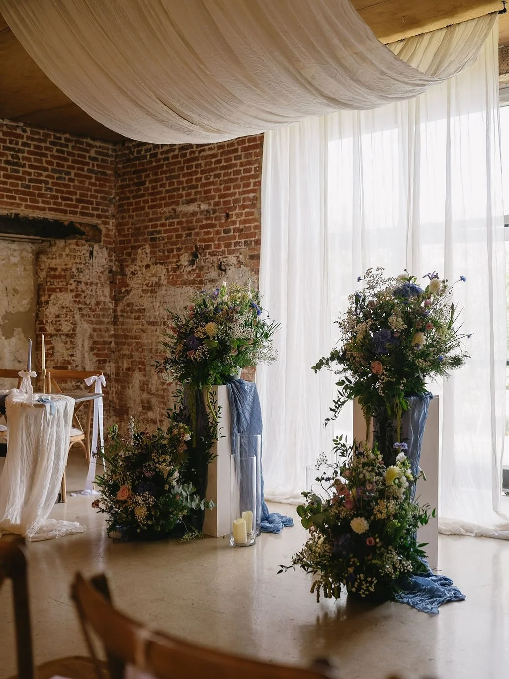 When having &lsquo;styling assistance&rsquo; on the day means all the little details are taken care of while you take care of getting ready and easing into the day ✨

With more venues offering &lsquo;Day&rsquo; hire and &lsquo;Twilight ceremonies&rsq