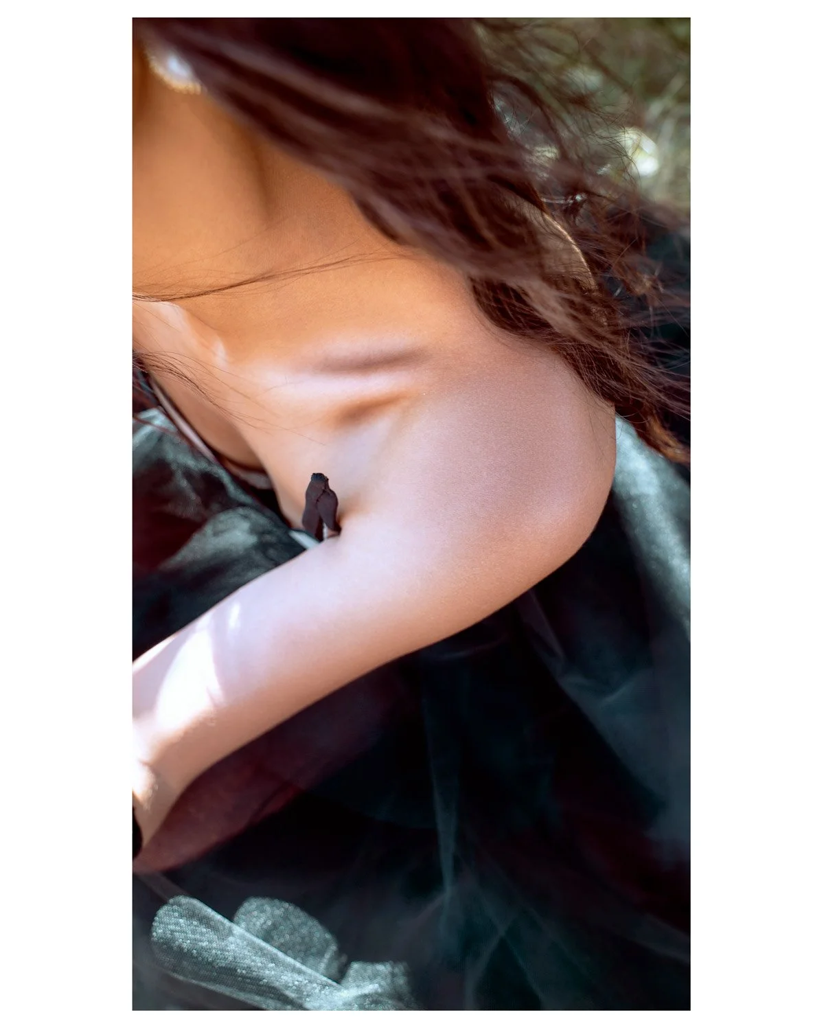 Le corps d'une femme en détails pour une photographie réalisée par Sonia bel Hadj Brahim