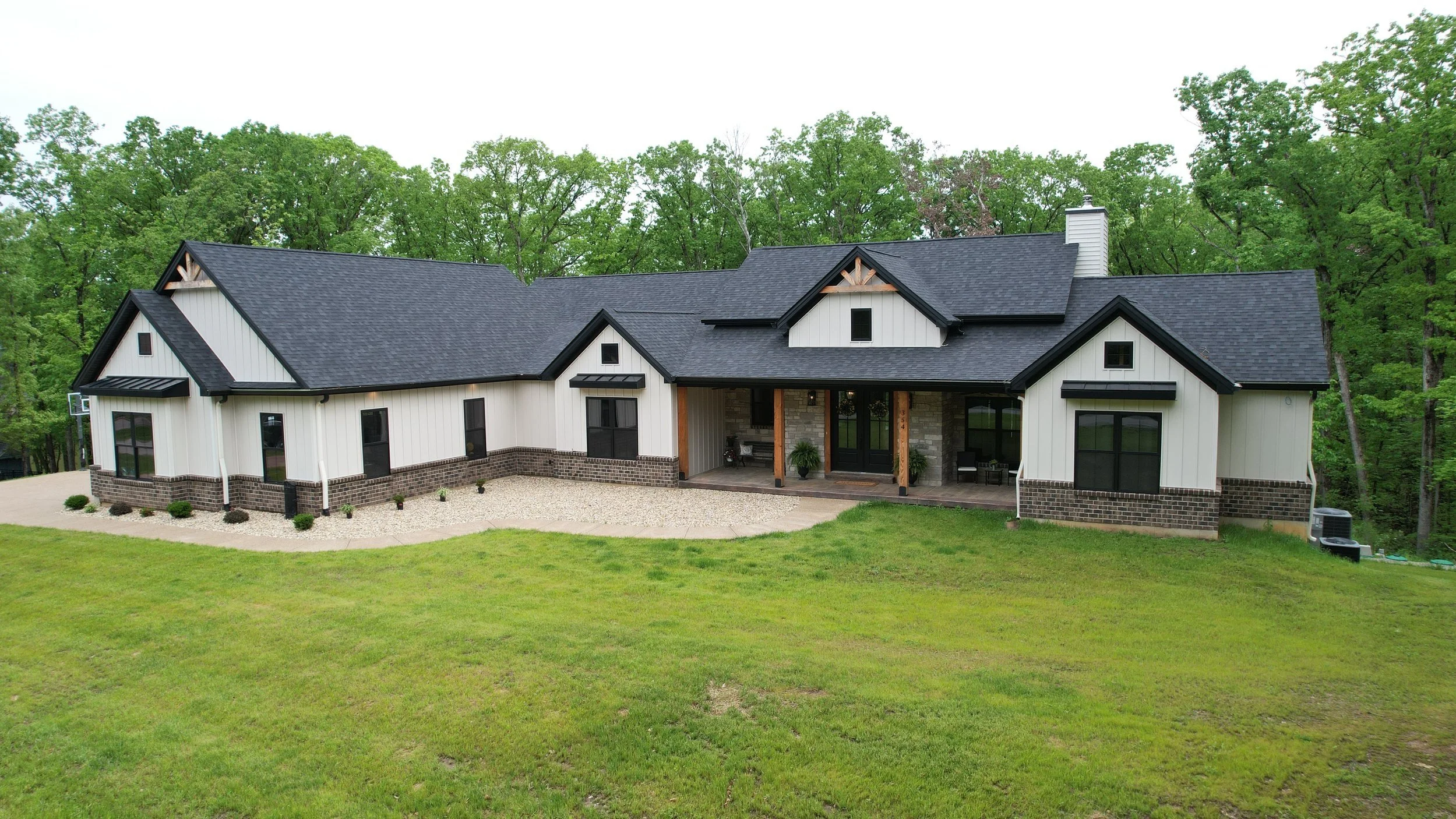 Top Siding Trim Options to Enhance Your Home’s Curb Appeal