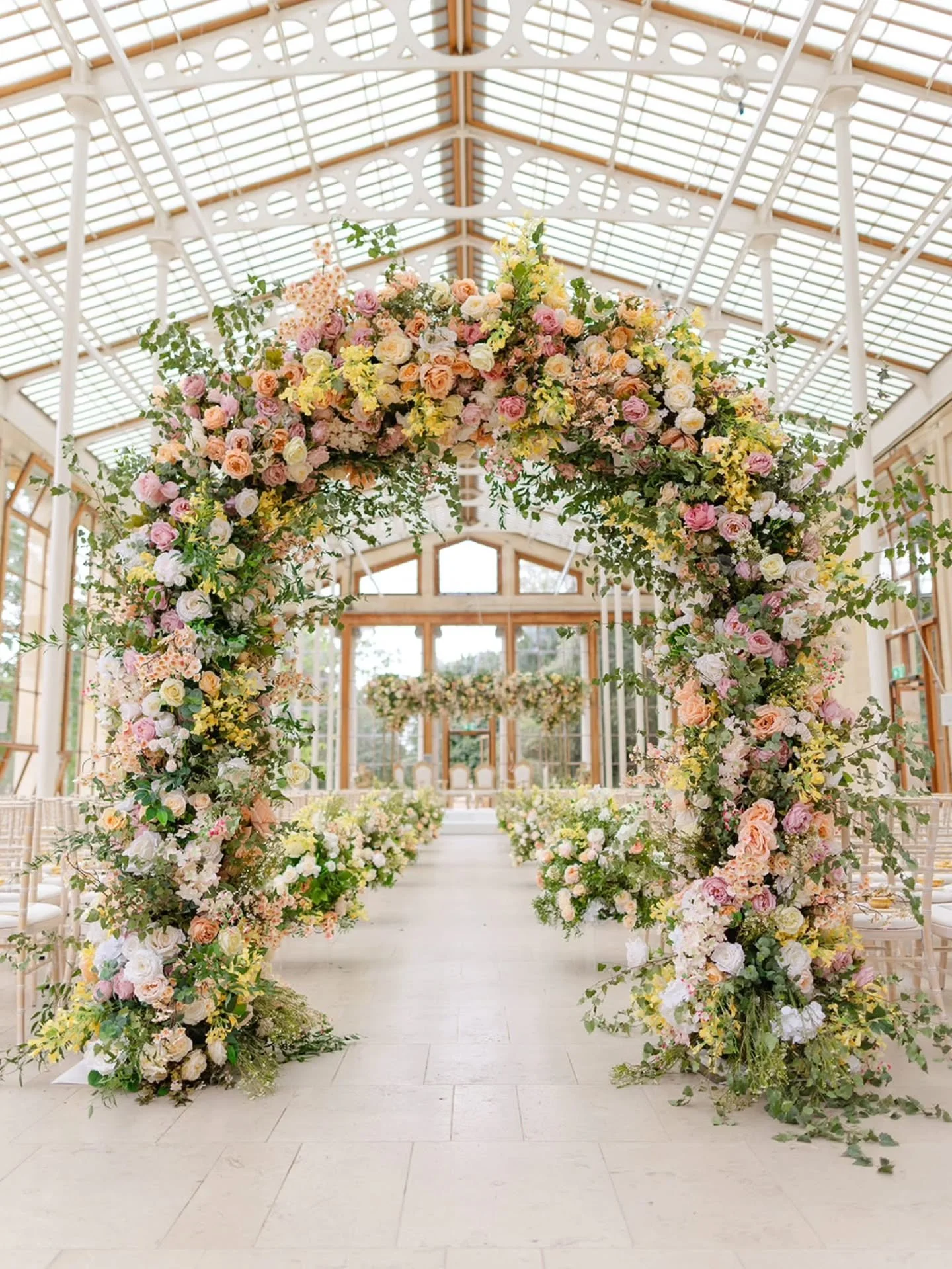 A vision in florals, textures and light 🌸

Venue @kewgardens
Photography @slawawalczakphotography
Decor @1swevents
Priest @vaisnava_hindu_priest
Catering @preeticatering
Hair @shrena.kara