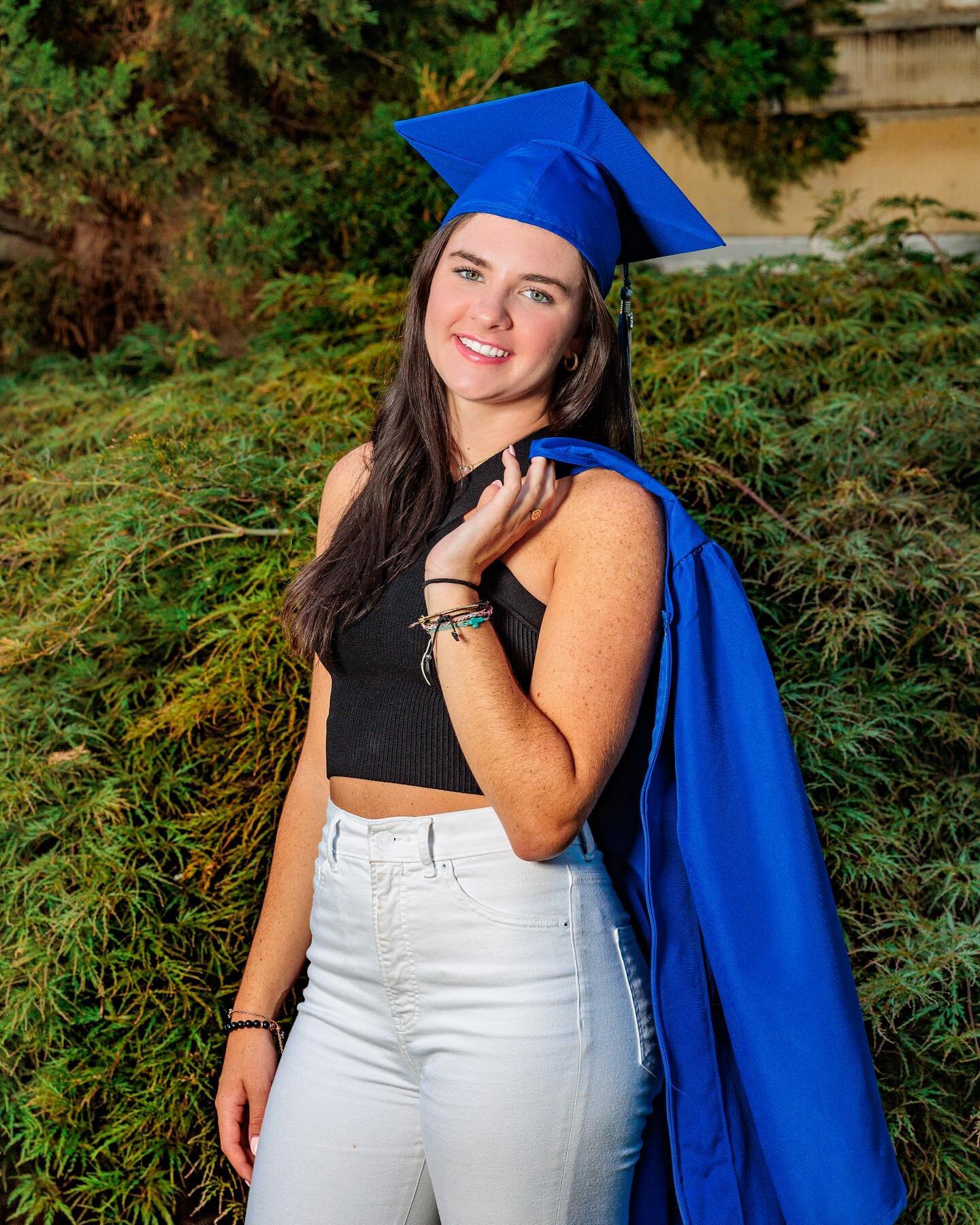 Bright future ahead! 🎓💙

Madelyn, Olentangy Liberty High School &lsquo;23

#cantonohio #seniorpictures #louisvilleohio #jacksontownshipohio #northcantonohio #starkcountyohio #cantonohiophotographer #cantonohioseniorphotographer #cantonohioseniorpic