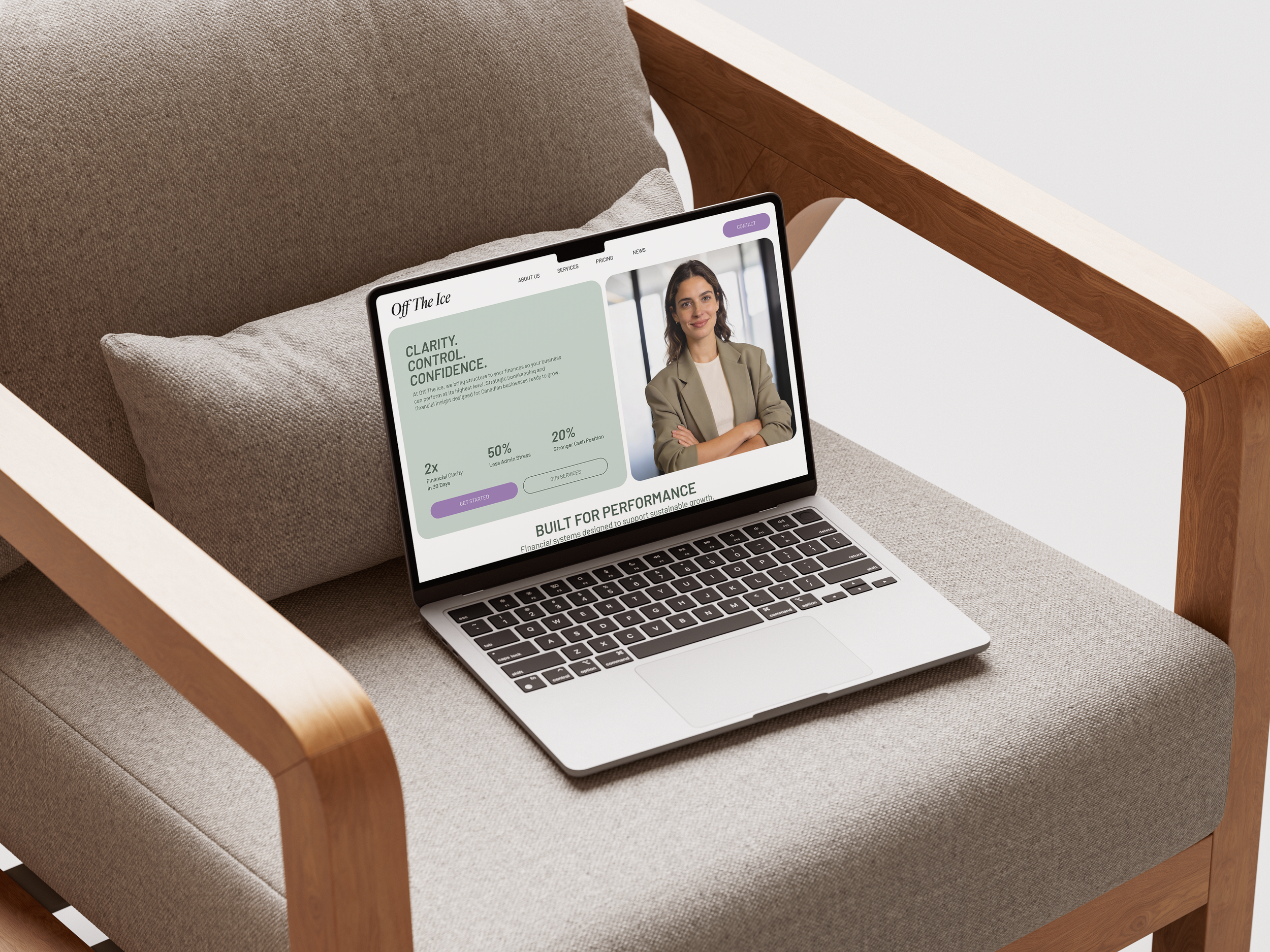 MacBook_on_Armchair_Mockup_1.png