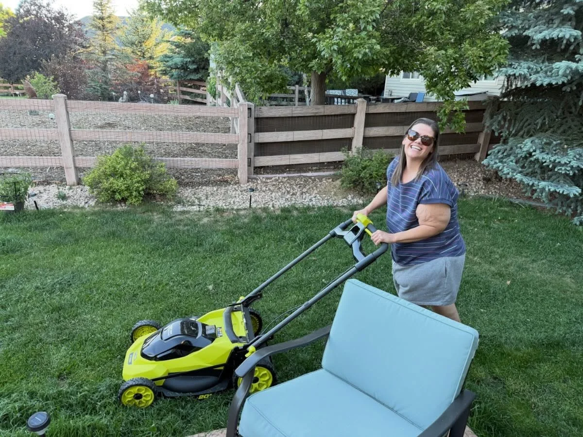 Look what I did today! I mowed the lawn, which was an entirely new experience for me. I loved it!