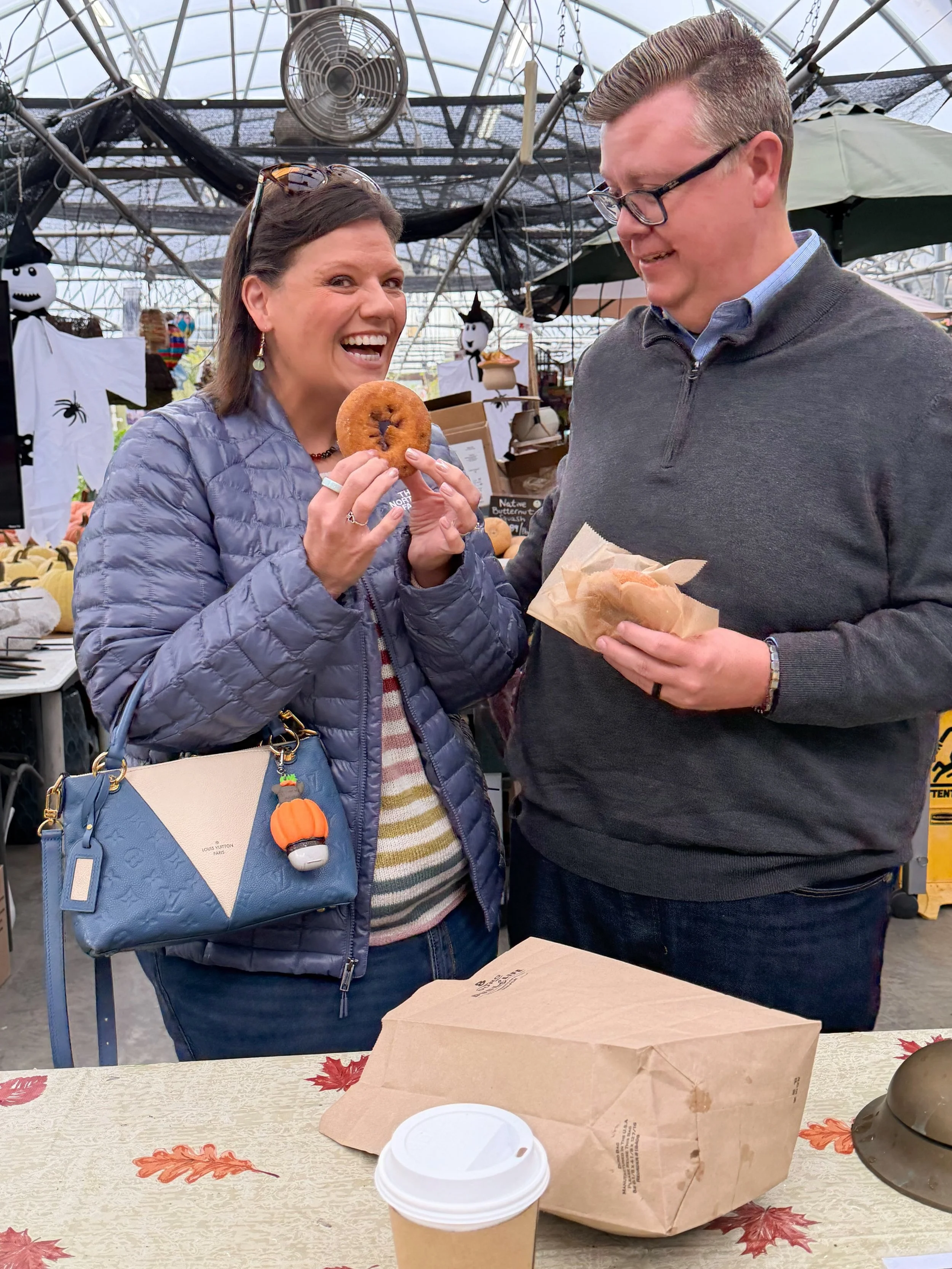 Fresh apple cider donuts in New England in the fall&hellip;🍂🍁🍃