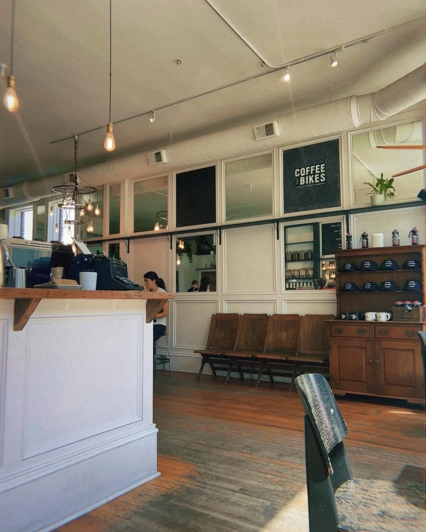 Neighborhood coffee shop vibes | Heritage Bikes &amp; Coffee | Lincoln Park, Chicago, IL