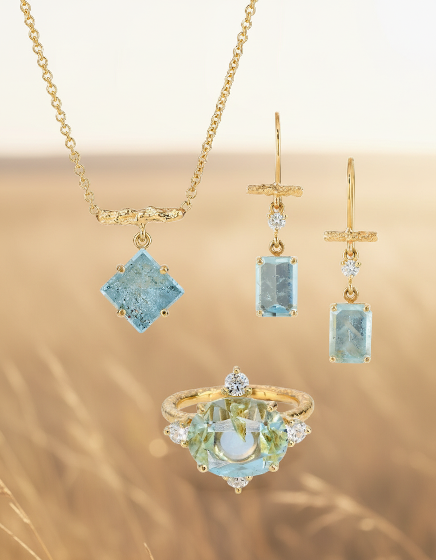 Mirror cut on soft background.png