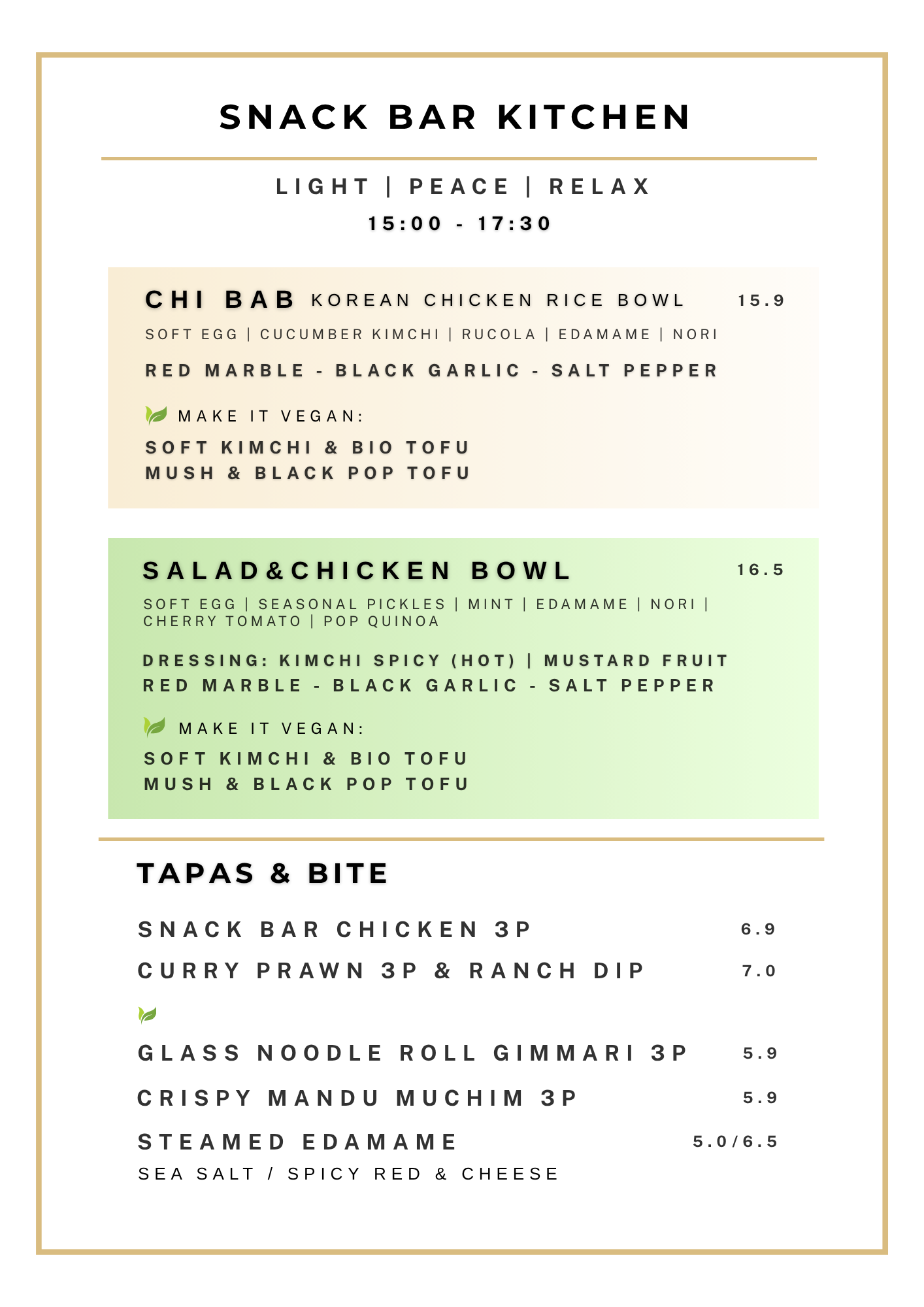 Speisekarte für einen Snack Bar im Abschnitt 'Snack Bar Kitchen' mit Angeboten wie Koreanischer Hähnchen-Reisschale, Salat und Hühnchen-Schüssel sowie Tapas & Bites wie Chicken Wings, Prawns und Edamame.
