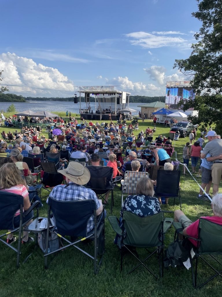 Full Band: Summer Sounds