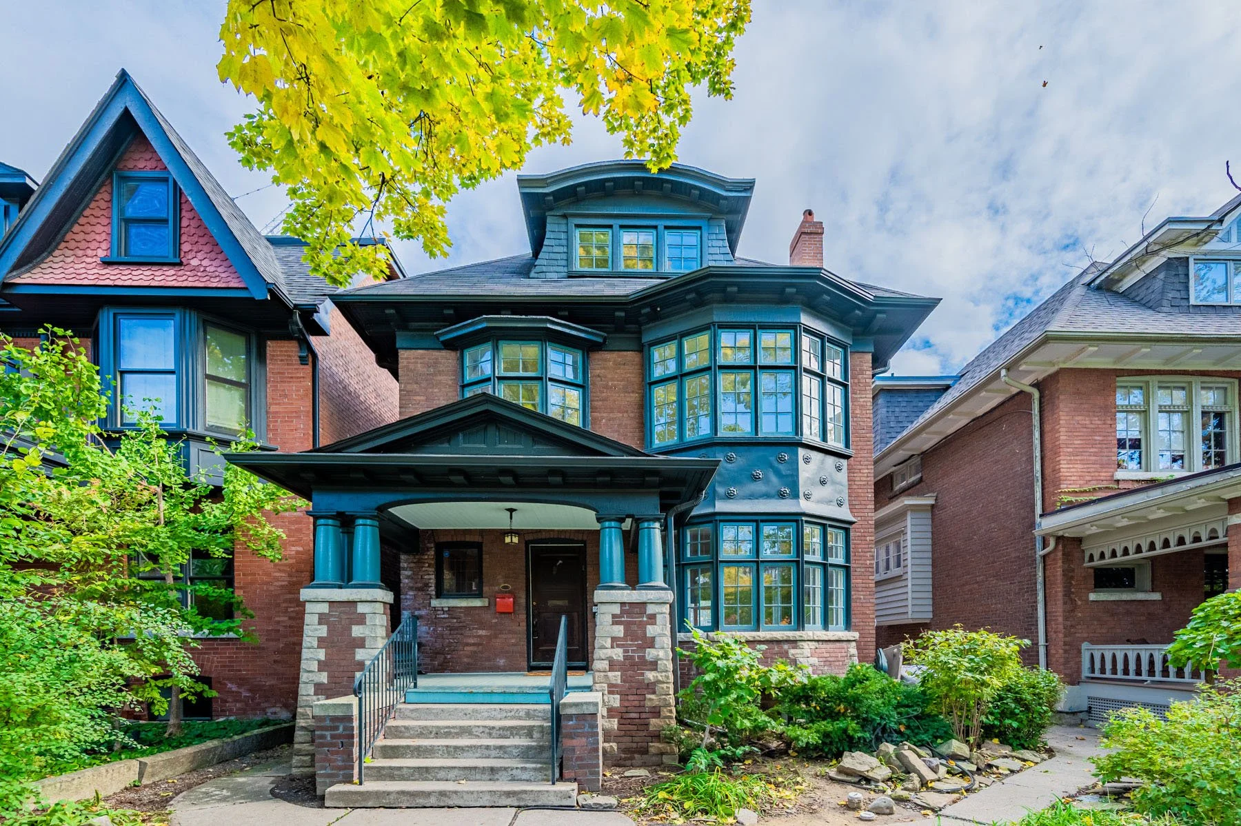 Old Home Renovation in Toronto: What a Builder Finds Behind the Walls