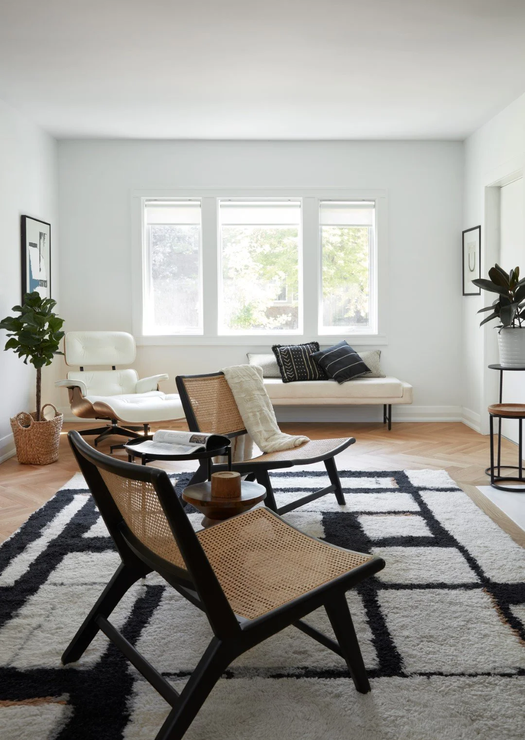 230831-LB-LivingRoom_02 (Large).jpg