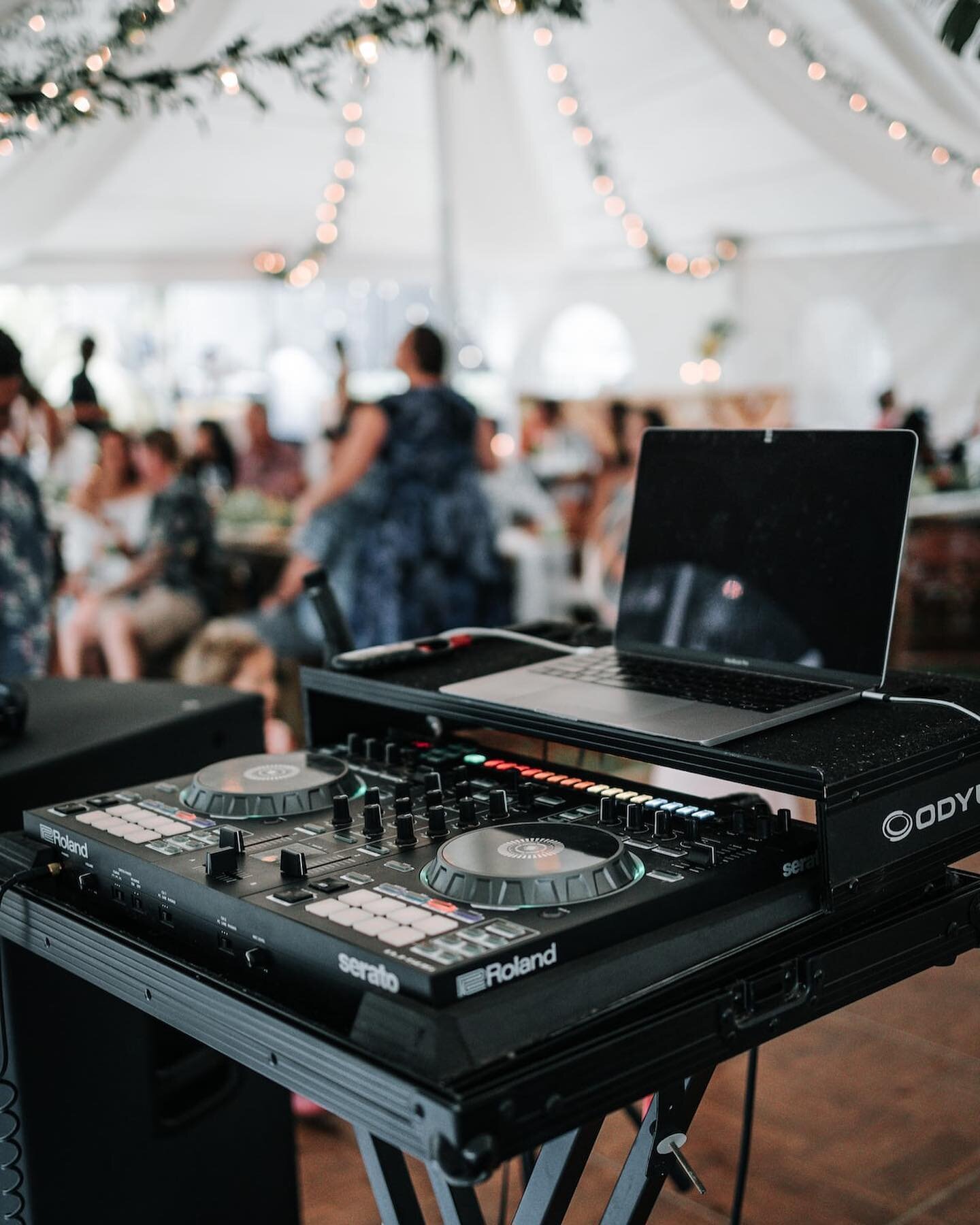 It&rsquo;s officially wedding season!!!! So let&rsquo;s get this party started 🎉🍾🪩

I&rsquo;m looking to connect with some new next level, PNW-based DJs who set the tone for a hollerin&rsquo; off the hook celebration 💃🏼🕺🏻

Check in or tag your