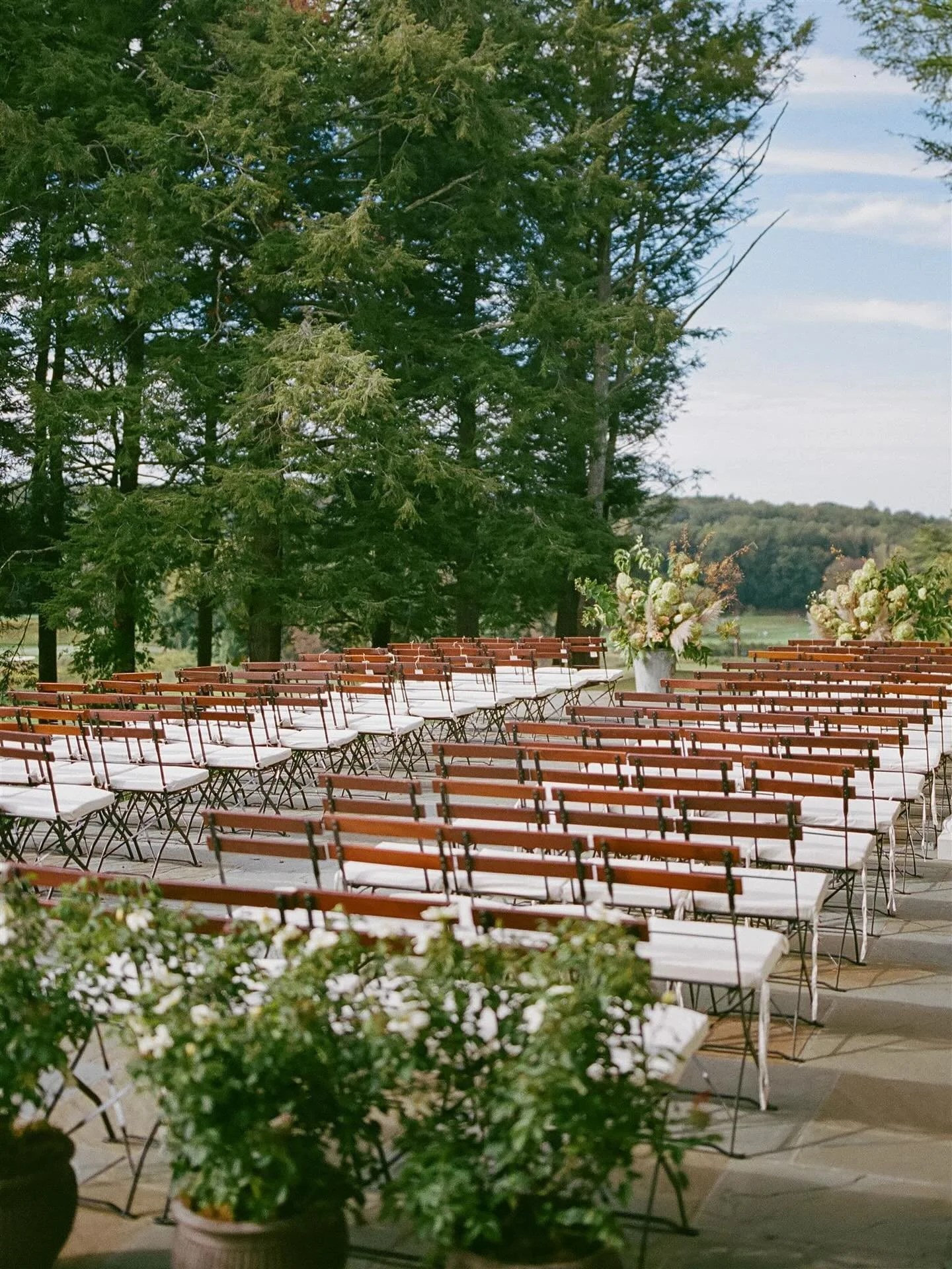 A beautiful day celebrating Emilee and Thom. Planning and Styling @lamaisonfete Florals @hedgerow_farm Band @soulsystemorchestras Photography @jamesandersonwed Rentals @luxeeventrentals @partyrentalltd Tabletop @petuniarosechina Stationary and Invite