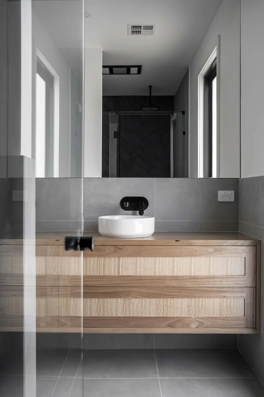 Berg-Design-Reisling-Rutherglen-18.jpg