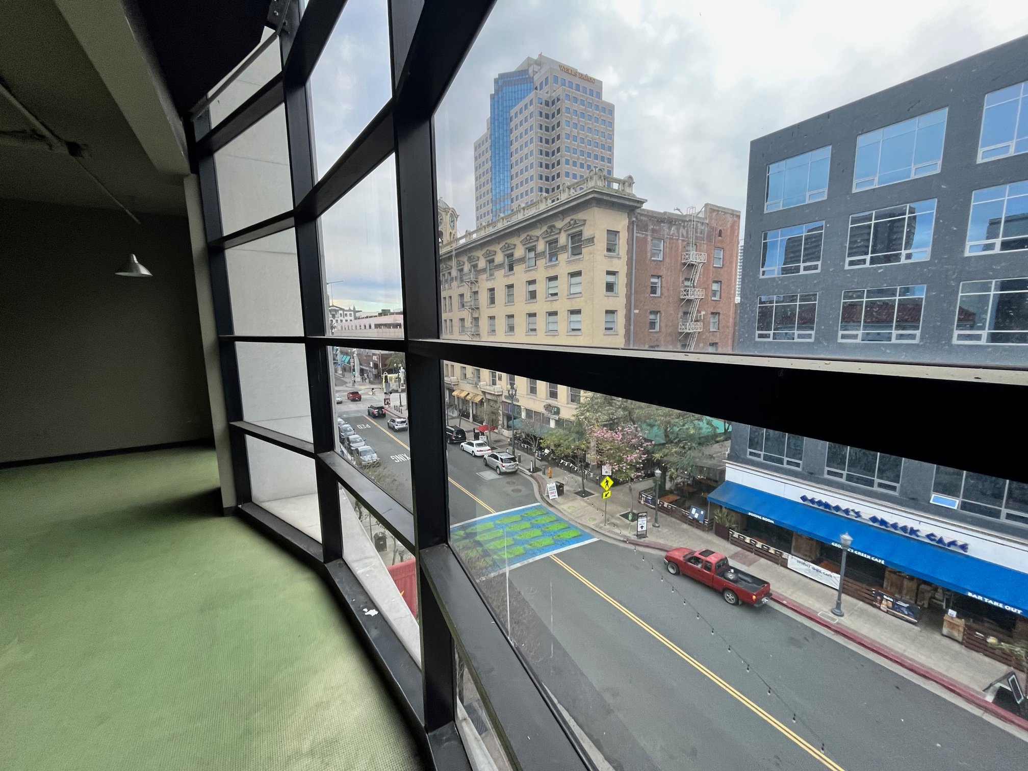 City Views facing Pine Ave