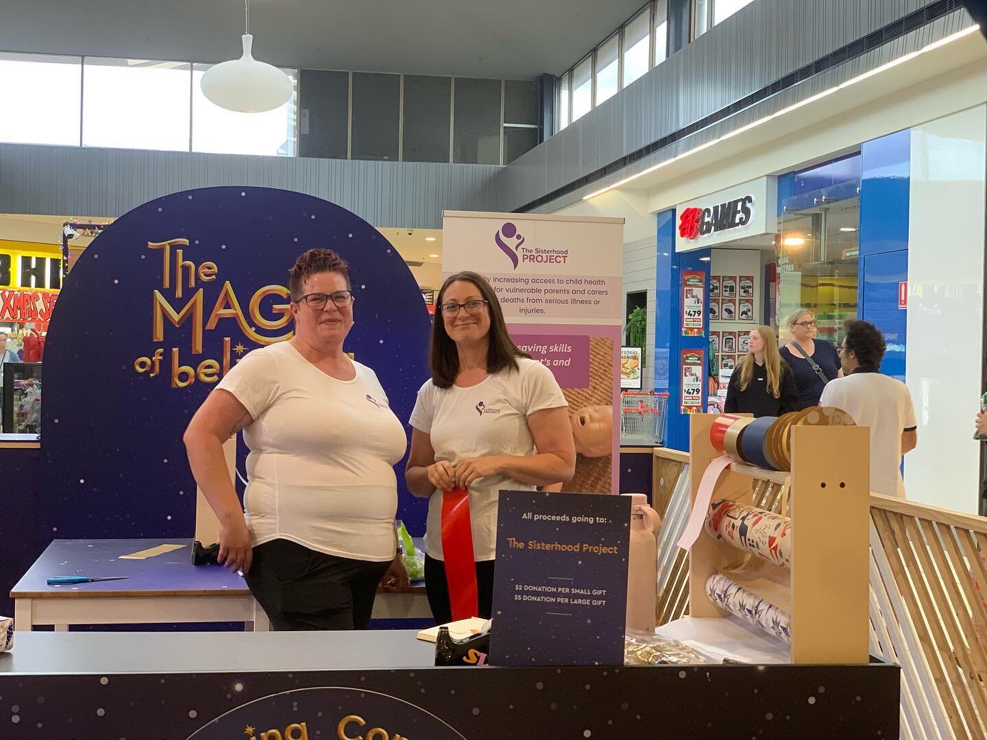 Come on down to @westfieldairportwest today to get your Xmas presents wrapped and help out the @the.sisterhoodproject at the same time 🥰

Our very friendly happy wrappers Kate, Grace and Skye are here to make your pressies stand out this Christmas!
