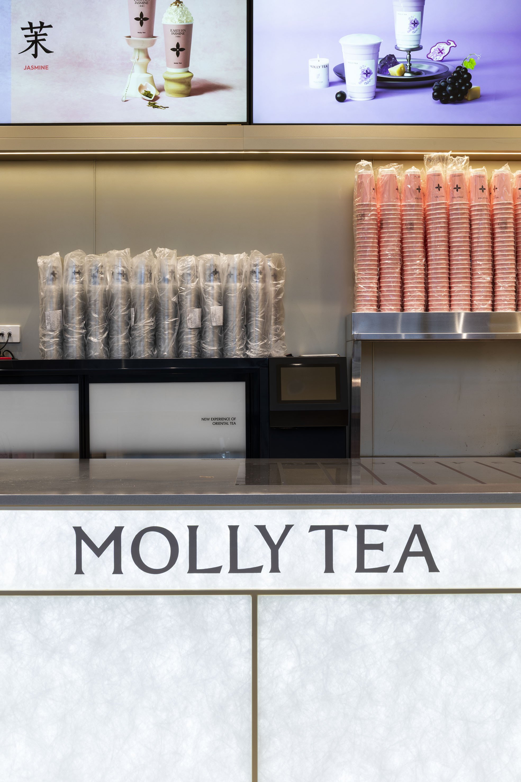 21_GreenSq_MollyT_140726.jpg