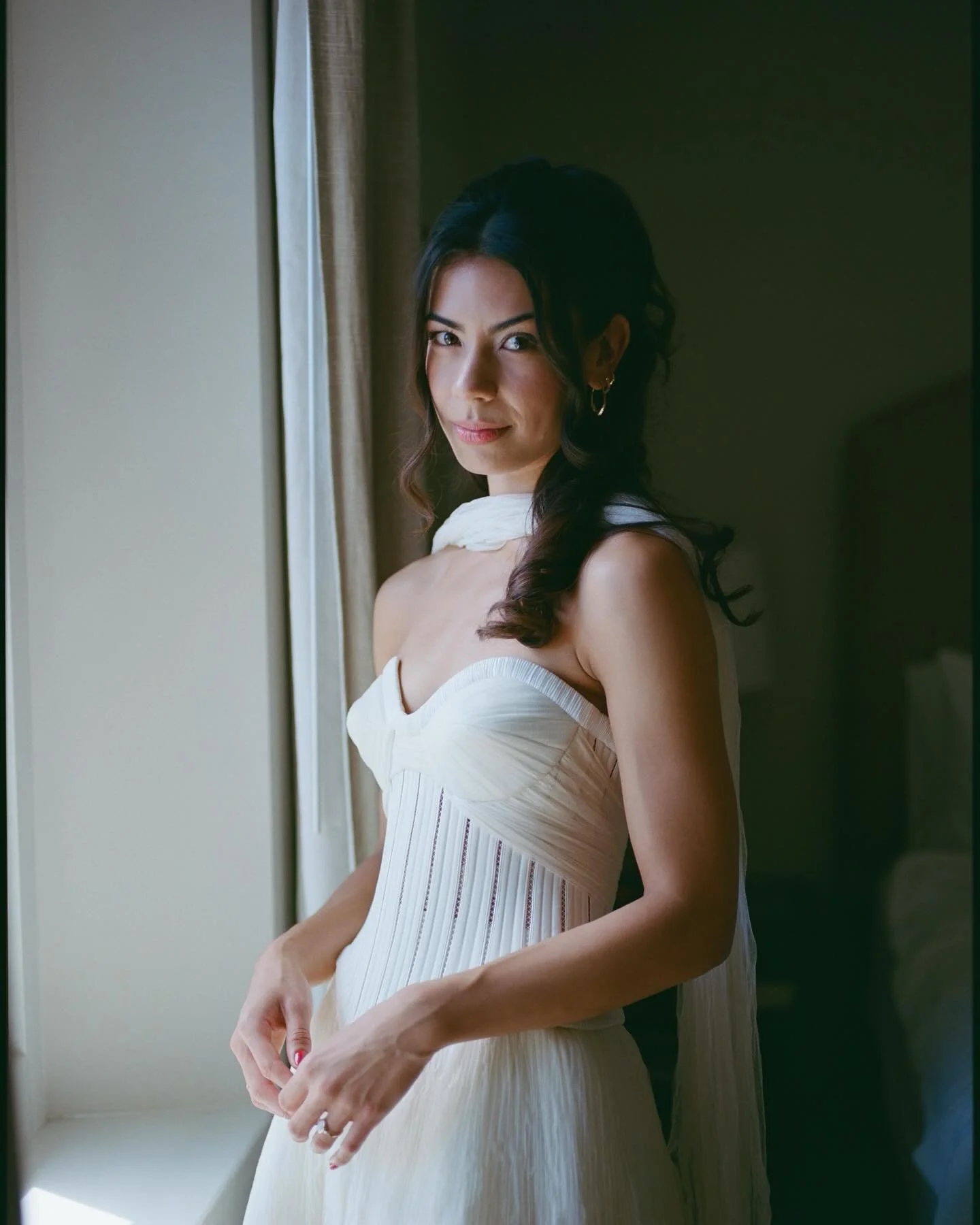 This started as a love letter to her @daniellefrankelstudio dress but then I kept adding pictures and oh well here we are:)

Planner @alyssabrayevents 
Venue @viansawinery 
Catering @parkavenuecatering 
Florals @petaltownweddings 
Video @andrewtindal