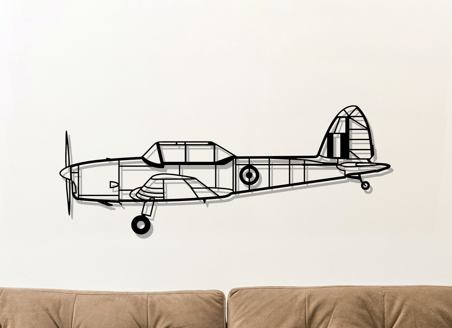 Chipmunk+roundel+and+fin+flash+on+wall.jpg