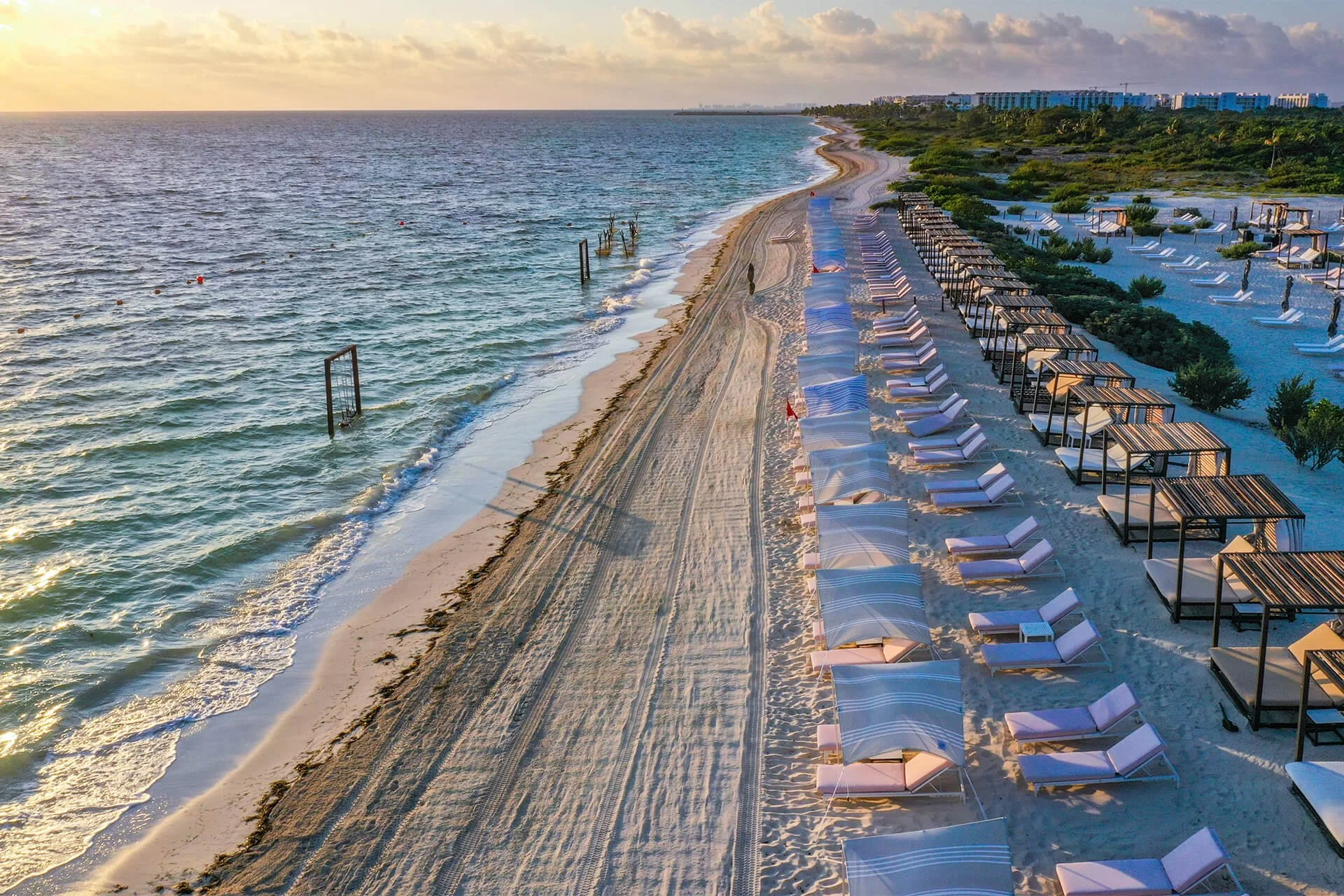 adh-playa-mujeres-instalaciones-playa-3.jpg