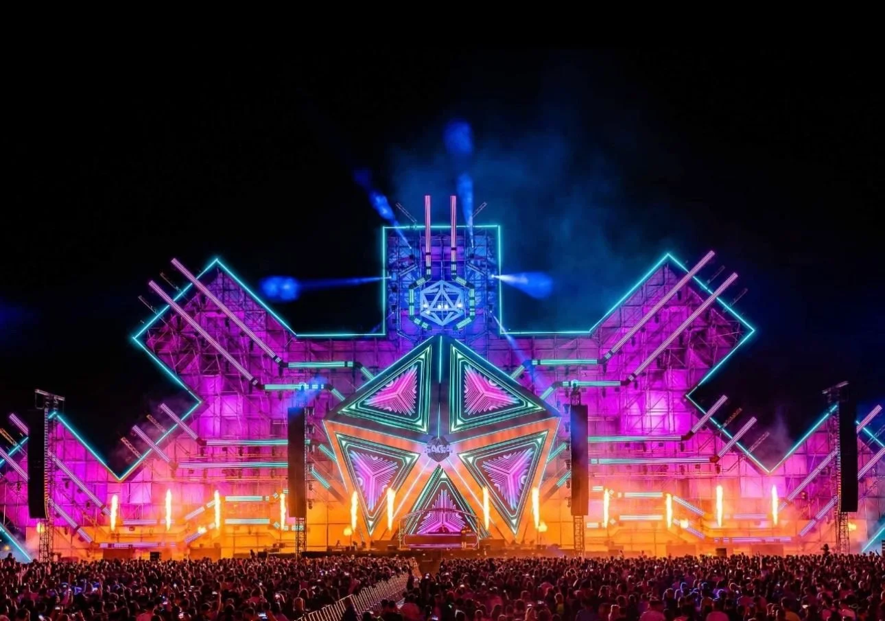 Mainstage saga by decoworx