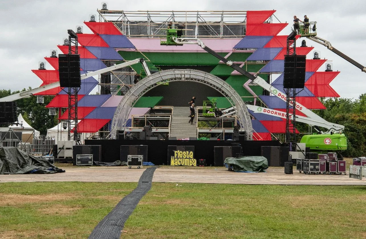 front_view_stage.JPG