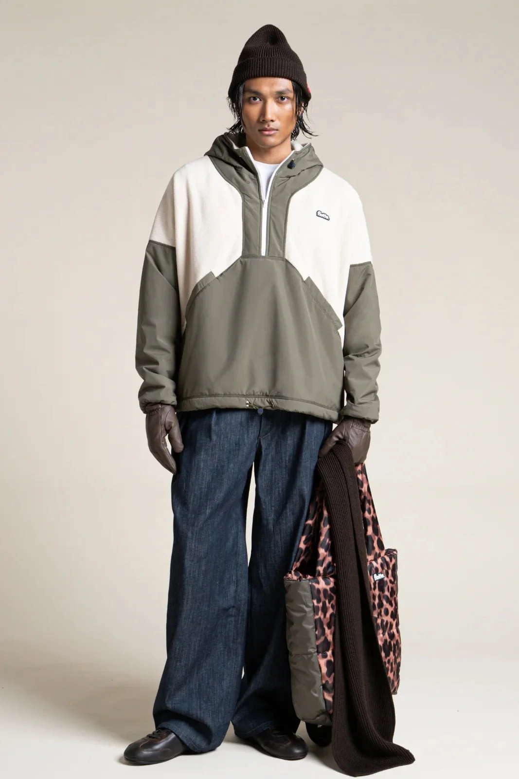 visuels-ah25-sweat-hoodie-polaire-bel-air-kaki-coquille-homme-cabas-kaki-new-leopard-echarpe-bonnet-chocolat-look.webp.jpeg