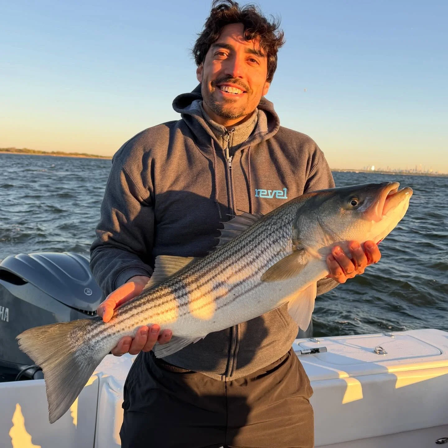 Great live bunker fishing for Frank &amp; the Revel crew today with an easy limit &amp; a few dozen releases. It was a little chilly &amp; windy at 1st light but the action kept everyone warm 🤘
May charters are almost booked up grab a date soon if y