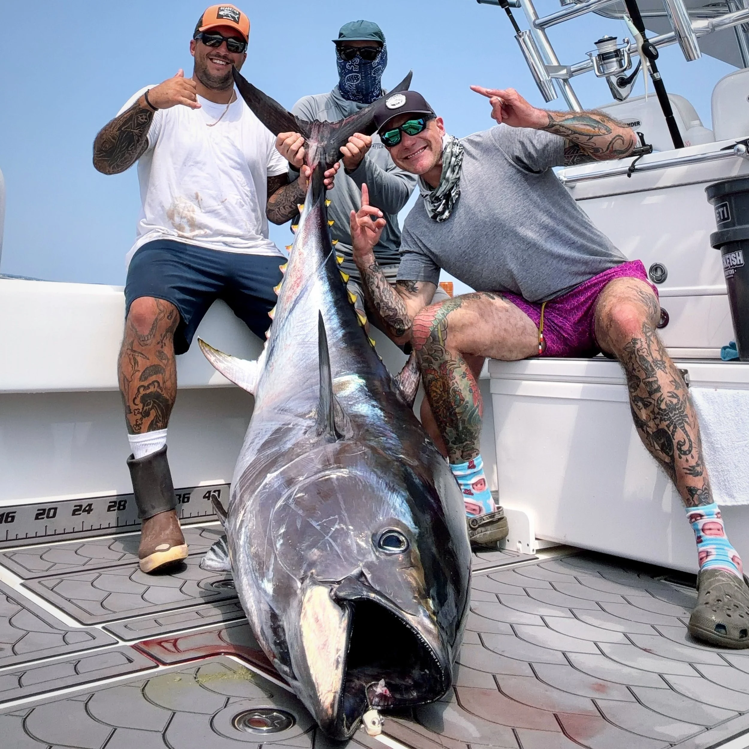 Awesome day yesterday on the Bluefin Grounds going 2/7 on different class fish! Book those Sep &amp; Oct dates now before they&rsquo;re all gone at www.rockfishcharters.com. We&rsquo;ll also try and do an open boat soon, sign up at the link in our bi