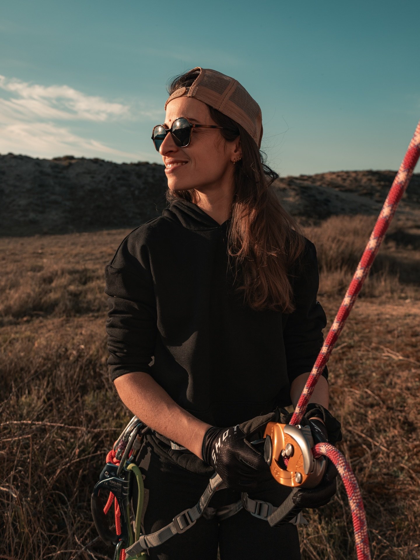 🪢Entra&icirc;nement en acc&egrave;s sur corde sur un bunker du mur de l&rsquo;Atlantique.
Remont&eacute;e sur corde fixe, descente en rappel : toujours un vrai plaisir de pratiquer dans de si grands espaces

#ropeaccess_shot #ropeaccesstraining #out