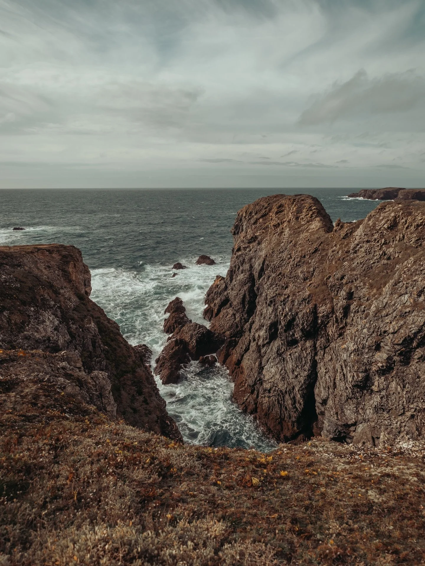 🇮🇸 Suis-je en France ou en Islande ? 

#belleileenmer #belleileenmertourisme  #morbihan #landscapephotography #morbihantourism