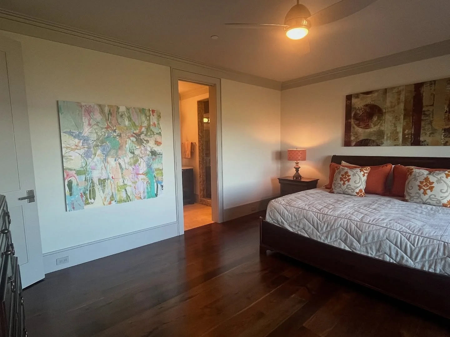 Fun to see some of my work staged @csoleague @kiawahislandsc @kiawahresort  for the Annual Symphony Tour of Homes #tourofhomes #abstractart #abstractartist #abstractexpressionist #abstractexpressionism