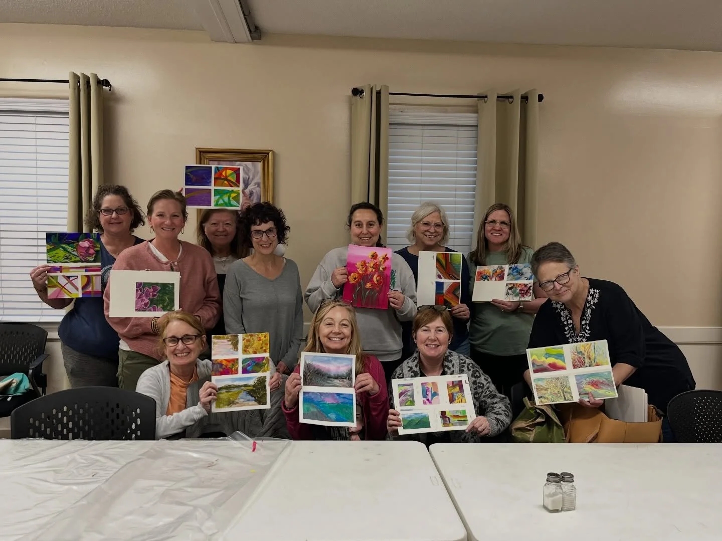 The I Love Gwarsh workshop today with the Summerville Artist Guild @thesummervilleartistguild was a real smashing success!! Everyone did amazing work! And what a fun delightful group! I hope we can do it again!!