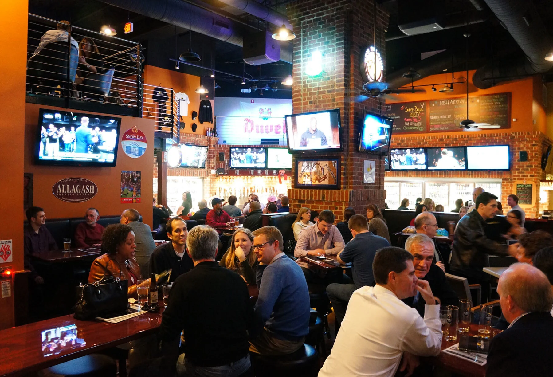 Best Places to Watch Super Bowl 50 at North Hills