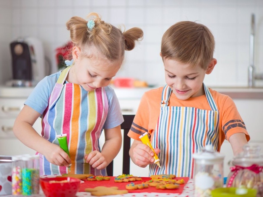 cookiedecorating.jpg