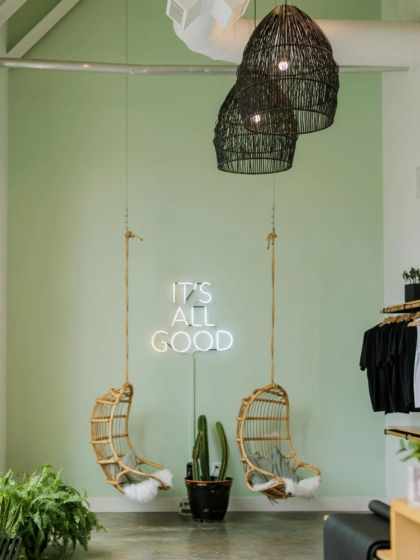 🎁🎄 Day 6 of the 12 Days of North Hills Christmas! 

Today&rsquo;s giveaway is a 25 class pack to @midtownyoga! Midtown Yoga is a locally owned studio offering a welcoming space for mindful movement, strength and community. 

To enter, follow @visit