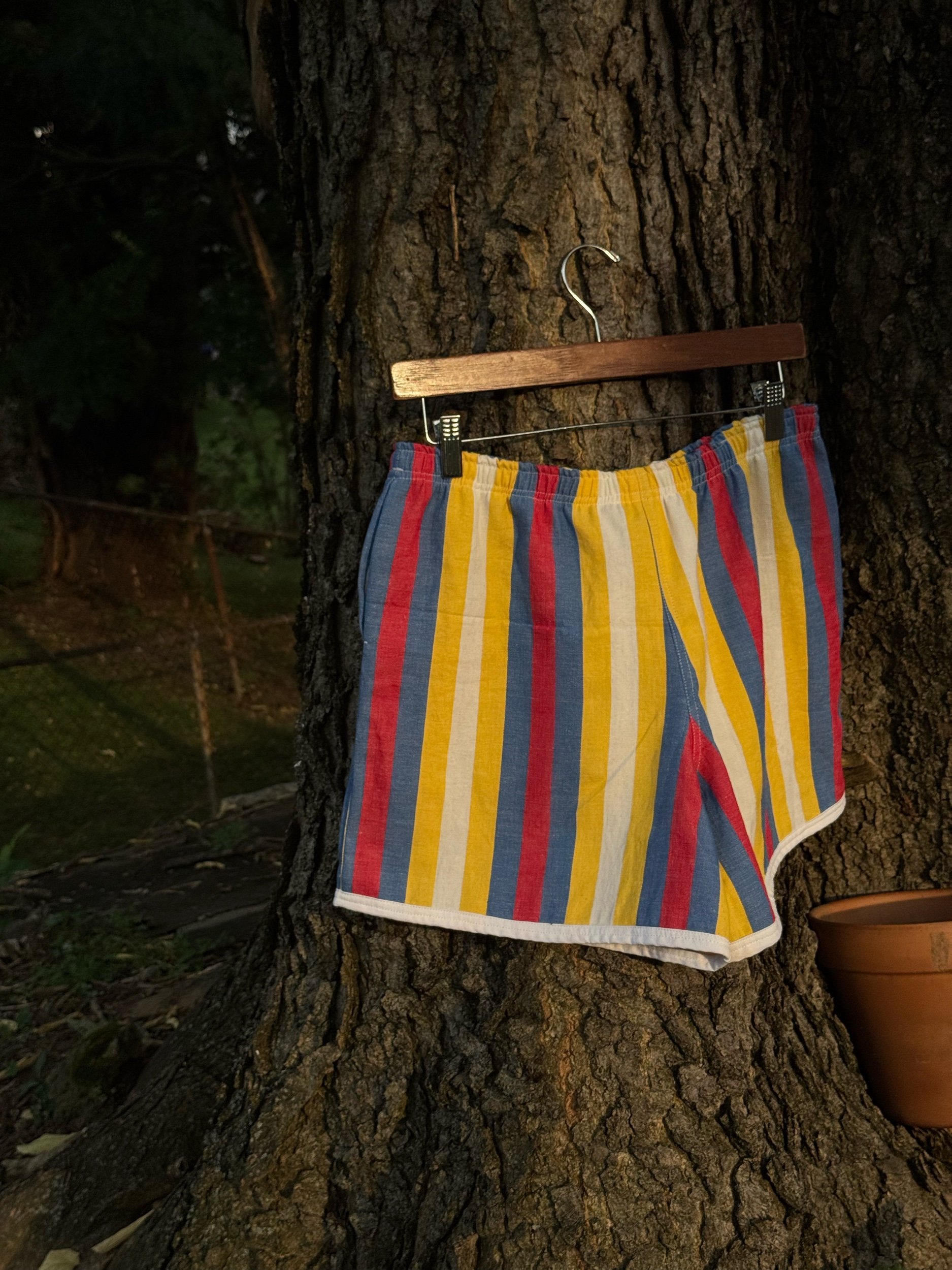 Primary Striped Cotton Camp Short • Men’s L