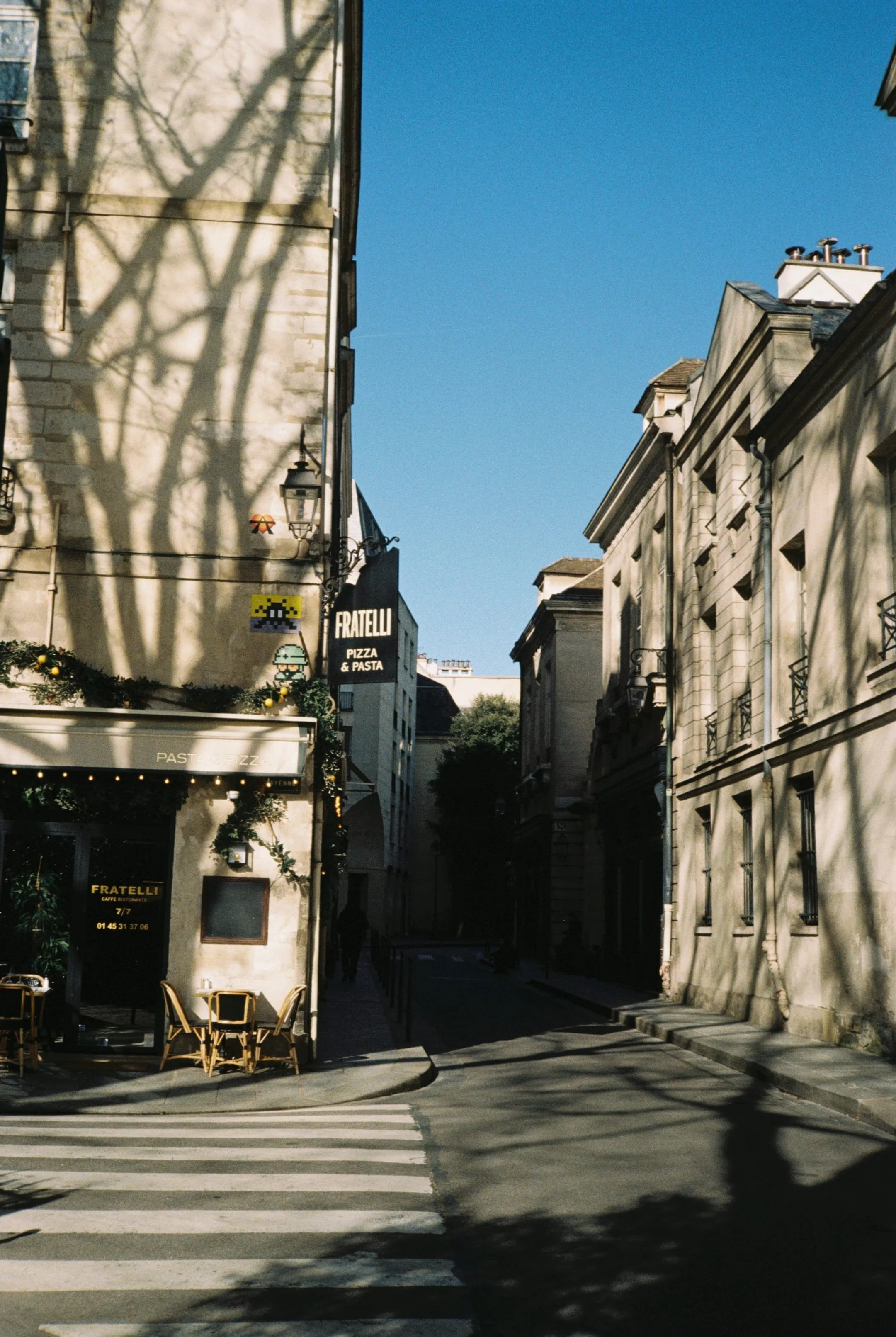 R1-07767-0020.jpg