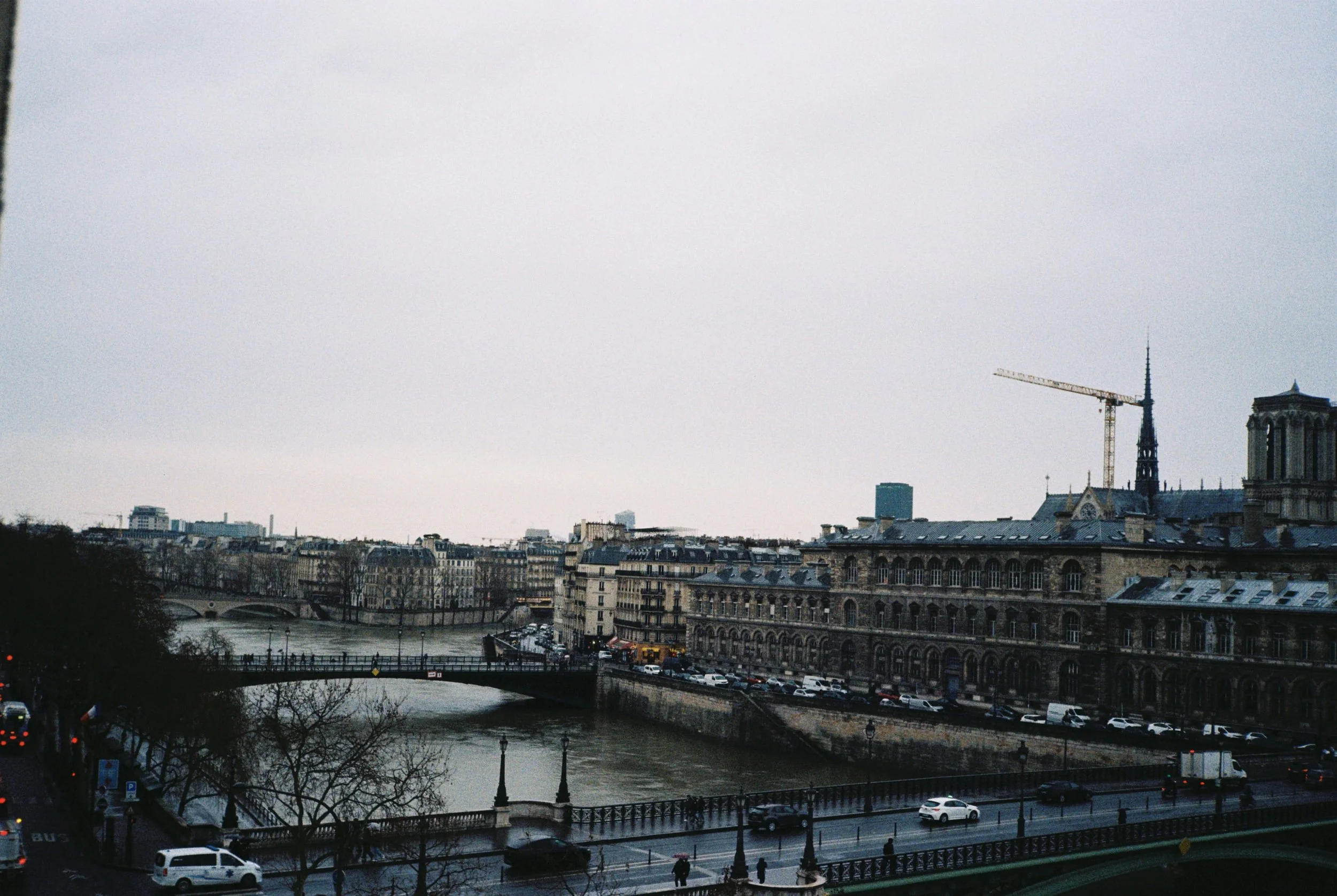 R1-07767-0012.jpg