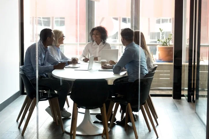 Your Niche Gives You a Reason to Reconnect with COIs